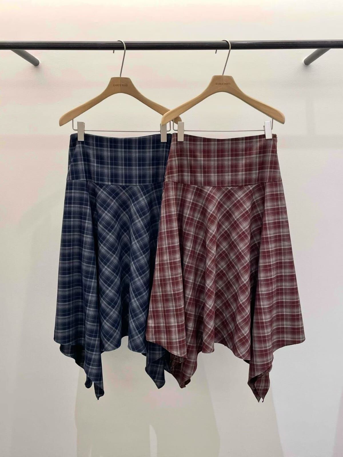 OB5102 不規則裙擺格紋後橡筋半身裙