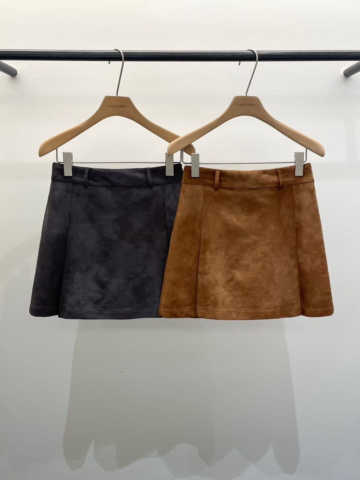 OB5105 仿絨面壓褶質感半身短裙 *特價* (優惠碼同充值購物金不適用)