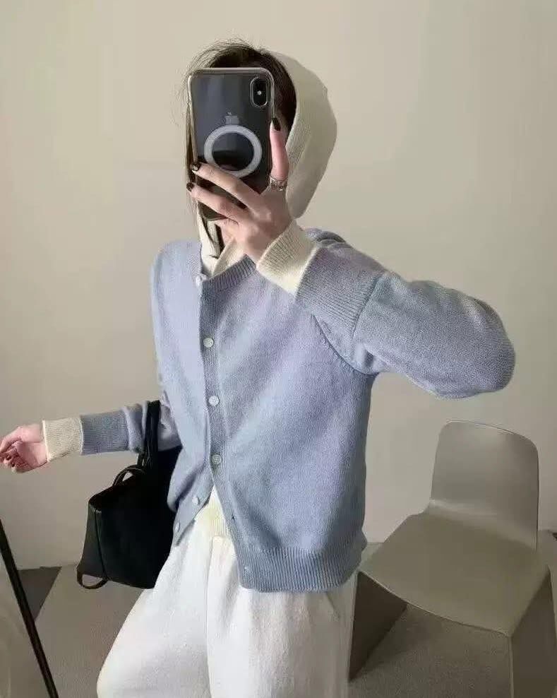 【氣質高雅的連帽假兩件針織上衣】（現貨）