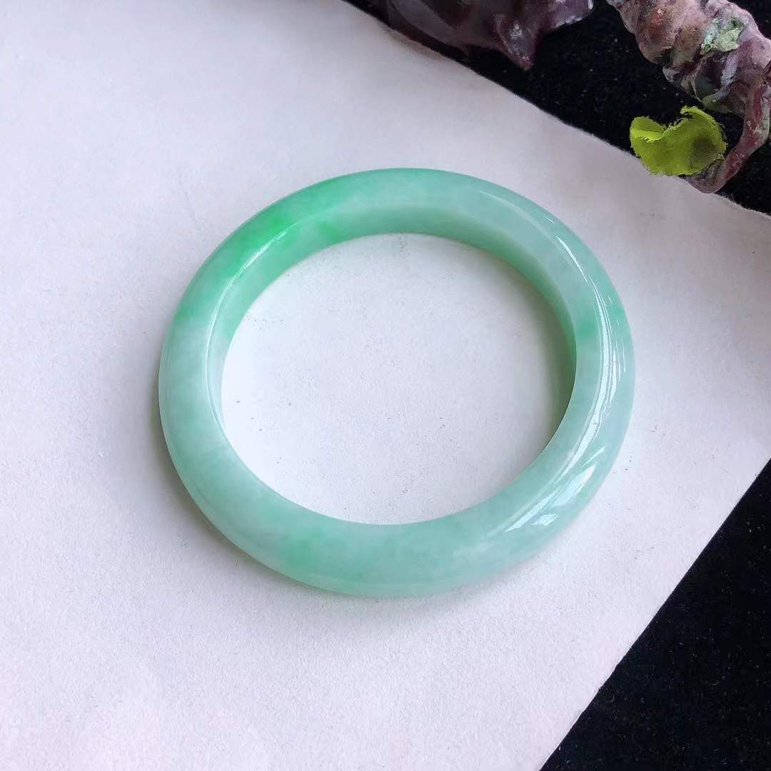 冰糯種飄果綠翡翠正圈手鐲,天然翡翠A玉, 緬甸玉, Jade, Jadeite