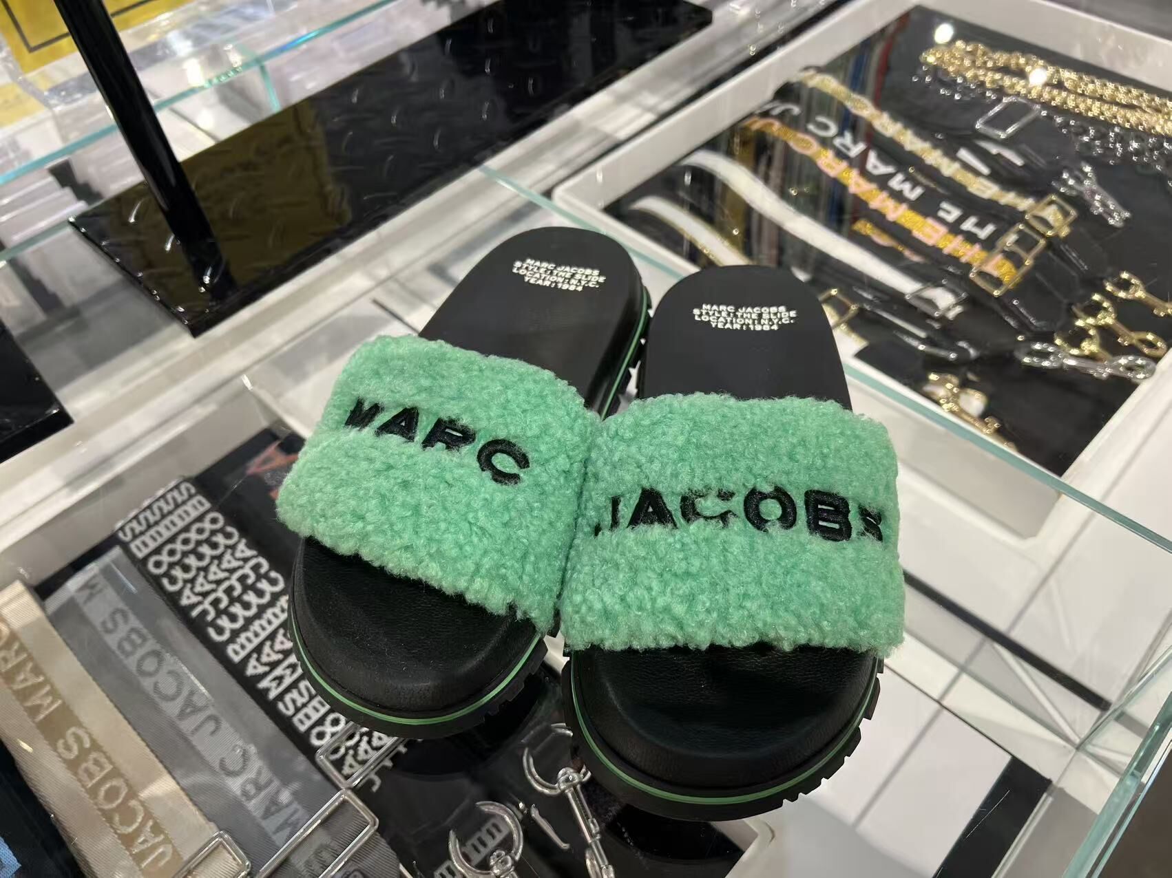 【直播】Marc Jacobs LL102215 女裝拖鞋