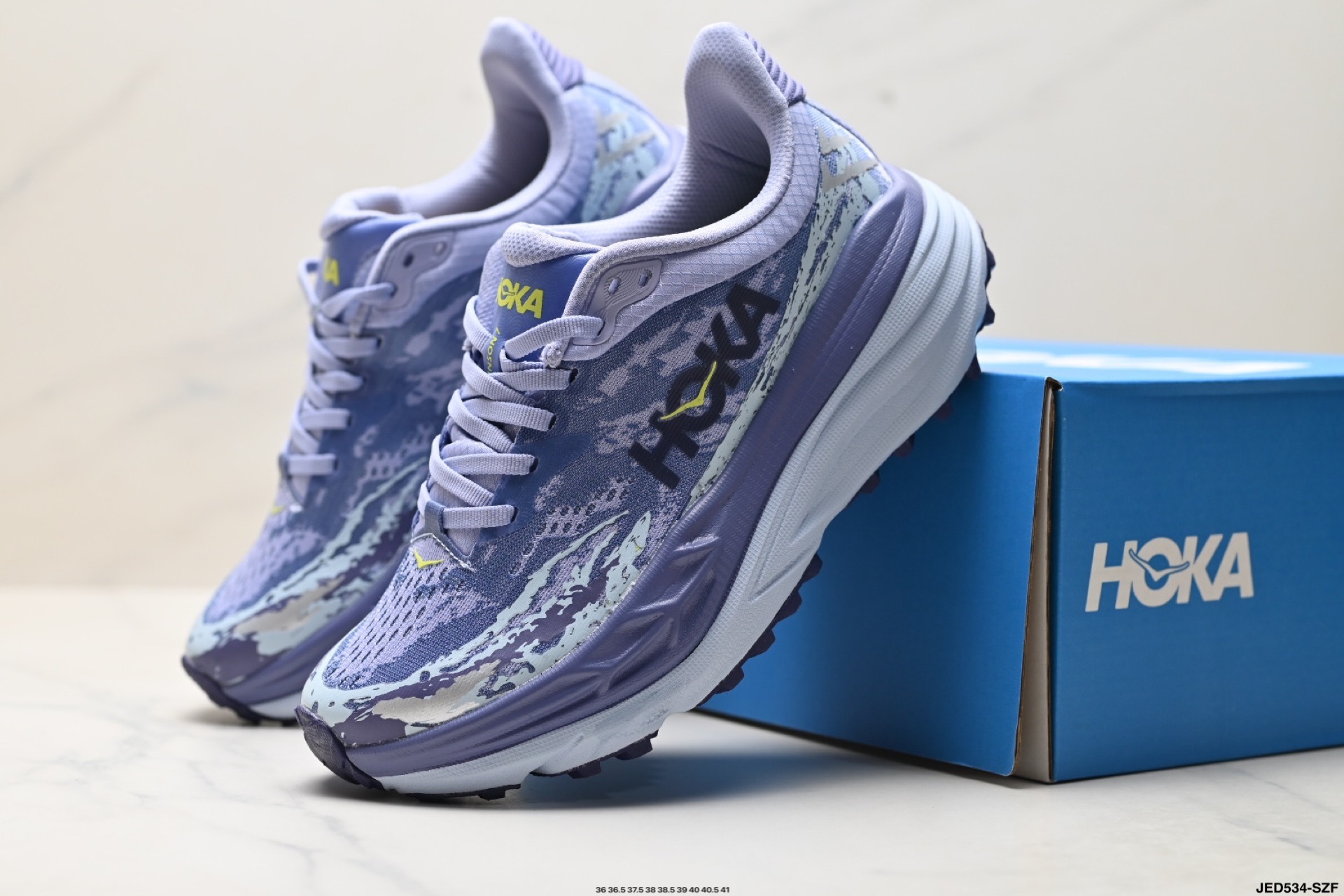 HOKA Stinson 7 低幫專業越野跑步鞋這款鞋5mm的前後掌落差能讓你貼近自然跑的步態