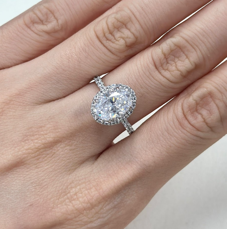 AP42 R6943    2 Carat Oval $380  校長自留款