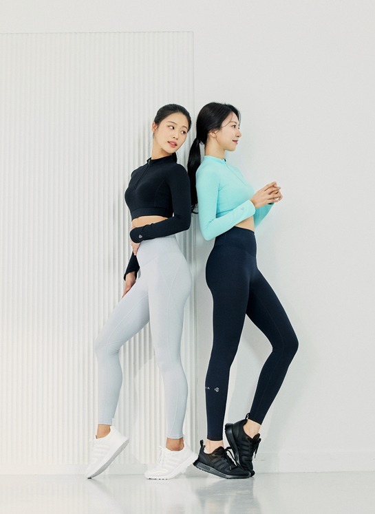 【直播】BVOIR LL1019192 修身長袖拉錬上衣 (21-10-1)