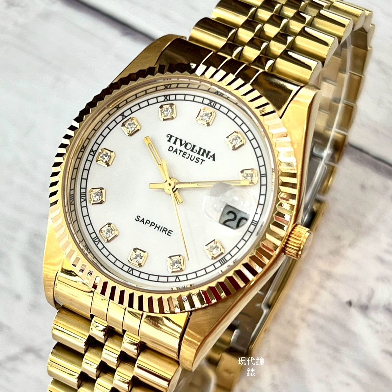 【TIVOLINA 小紅帽】奢華點鑽錢幣紋腕錶 MAG3693-DW 36mm 現代鐘錶