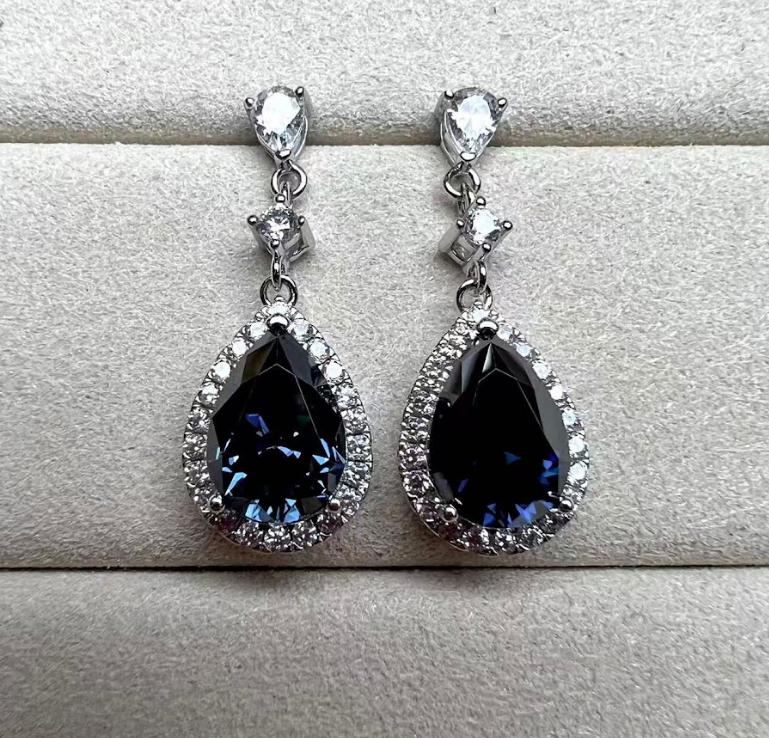 AP65 E4061 1.8ct  Pearl 莫桑耳環（藍鑽色）$680