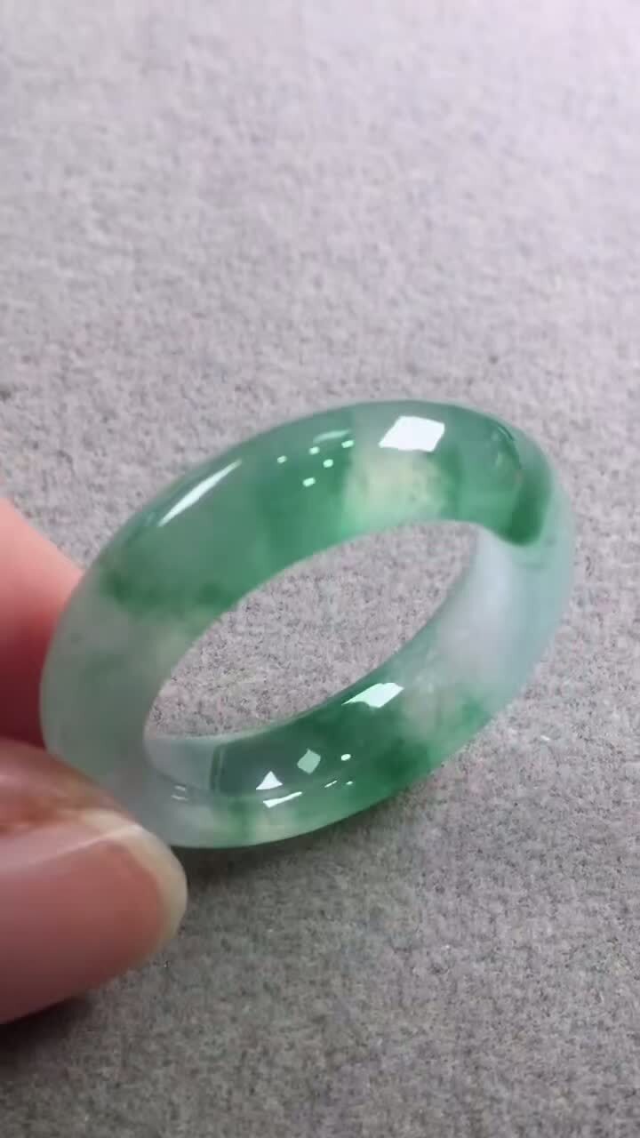 10733 翡翠玉戒指