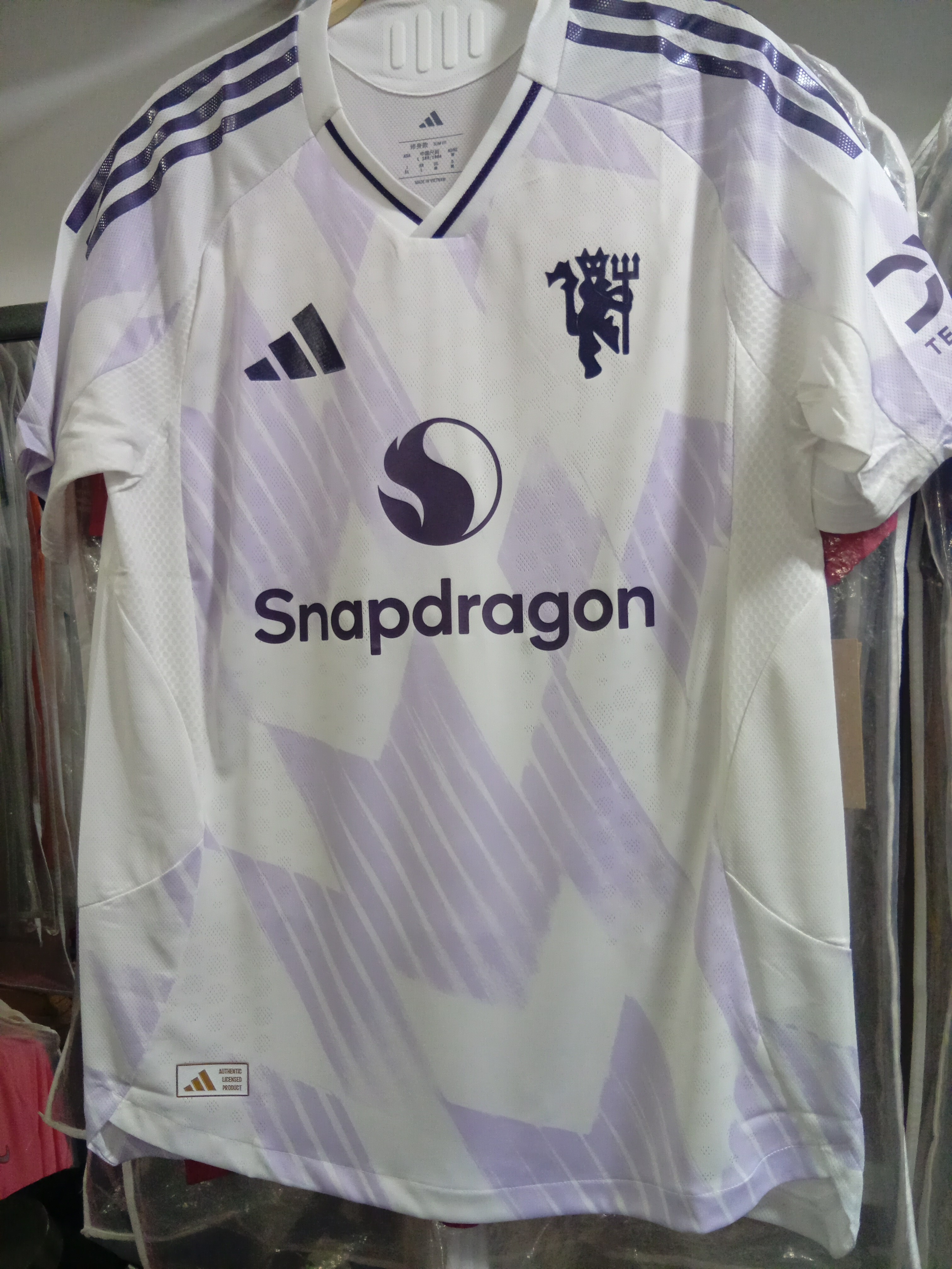 25-26曼聯作客球員版球衣