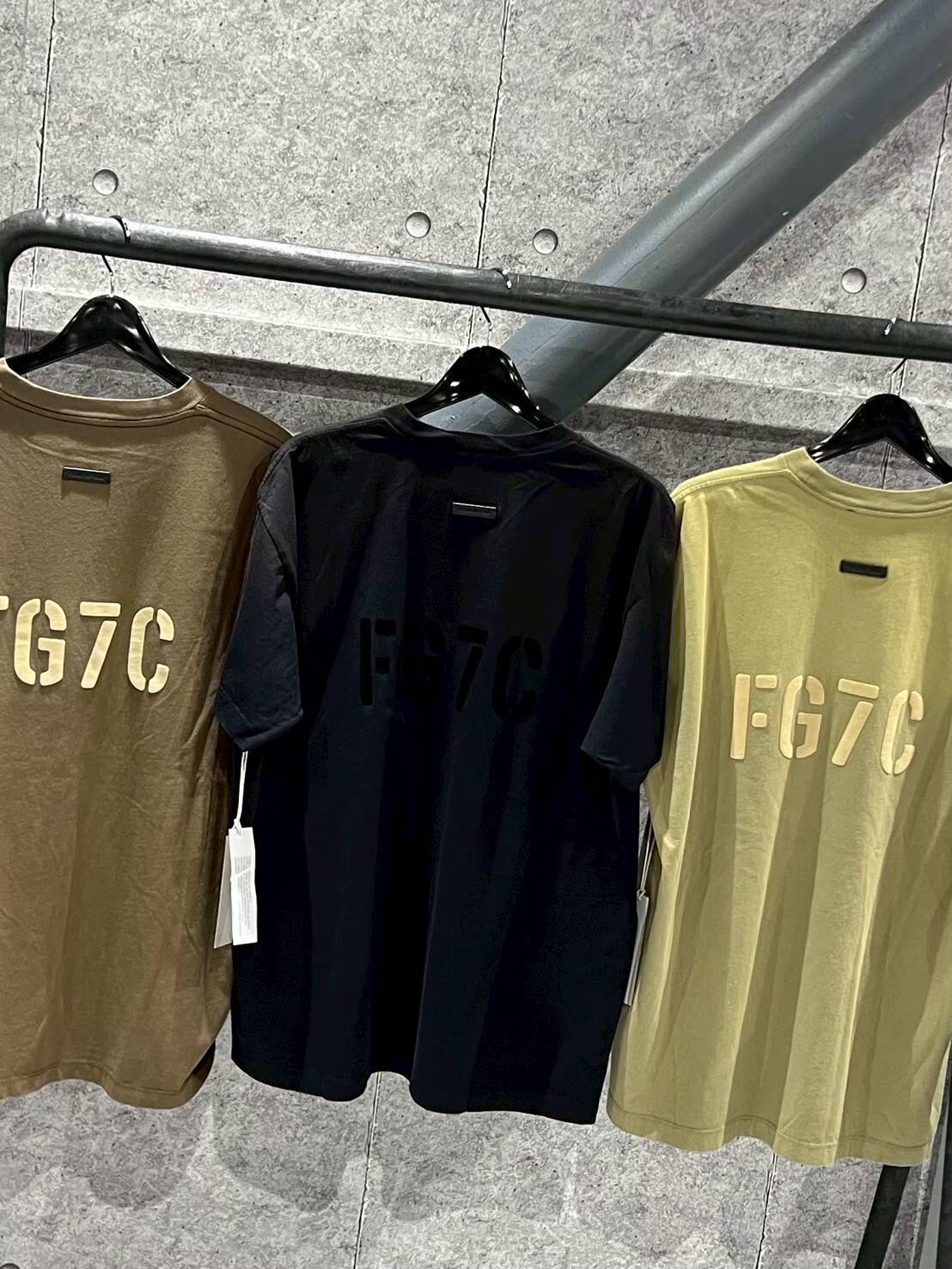 FEAR OF GOD 主線植絨Logo FG7C 短袖 T
