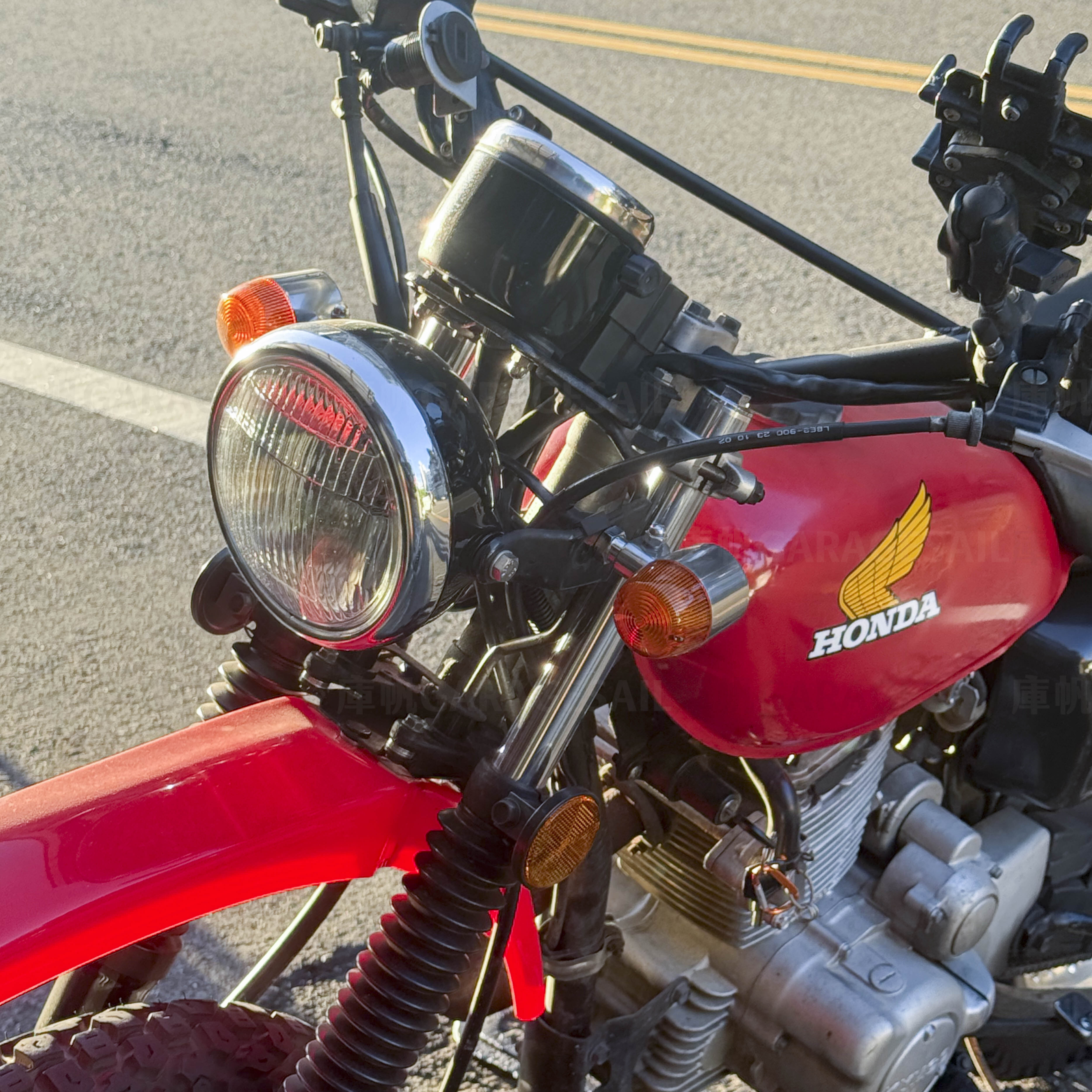 5.75吋圓 吊耳式 大燈 黑銀