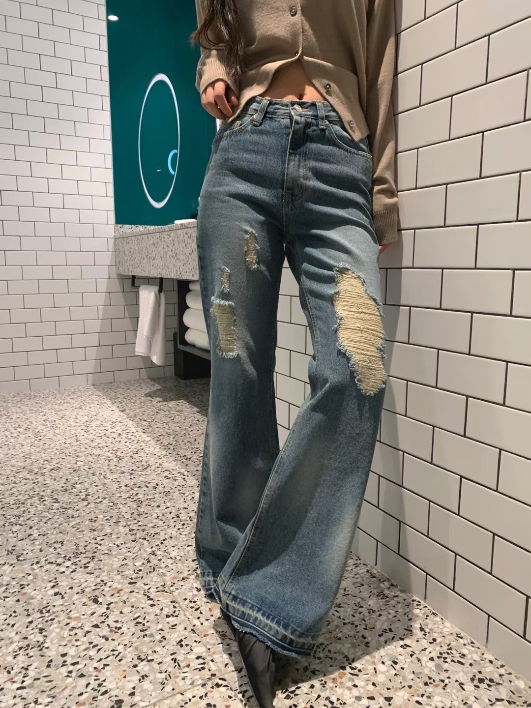 撕破牛仔長褲