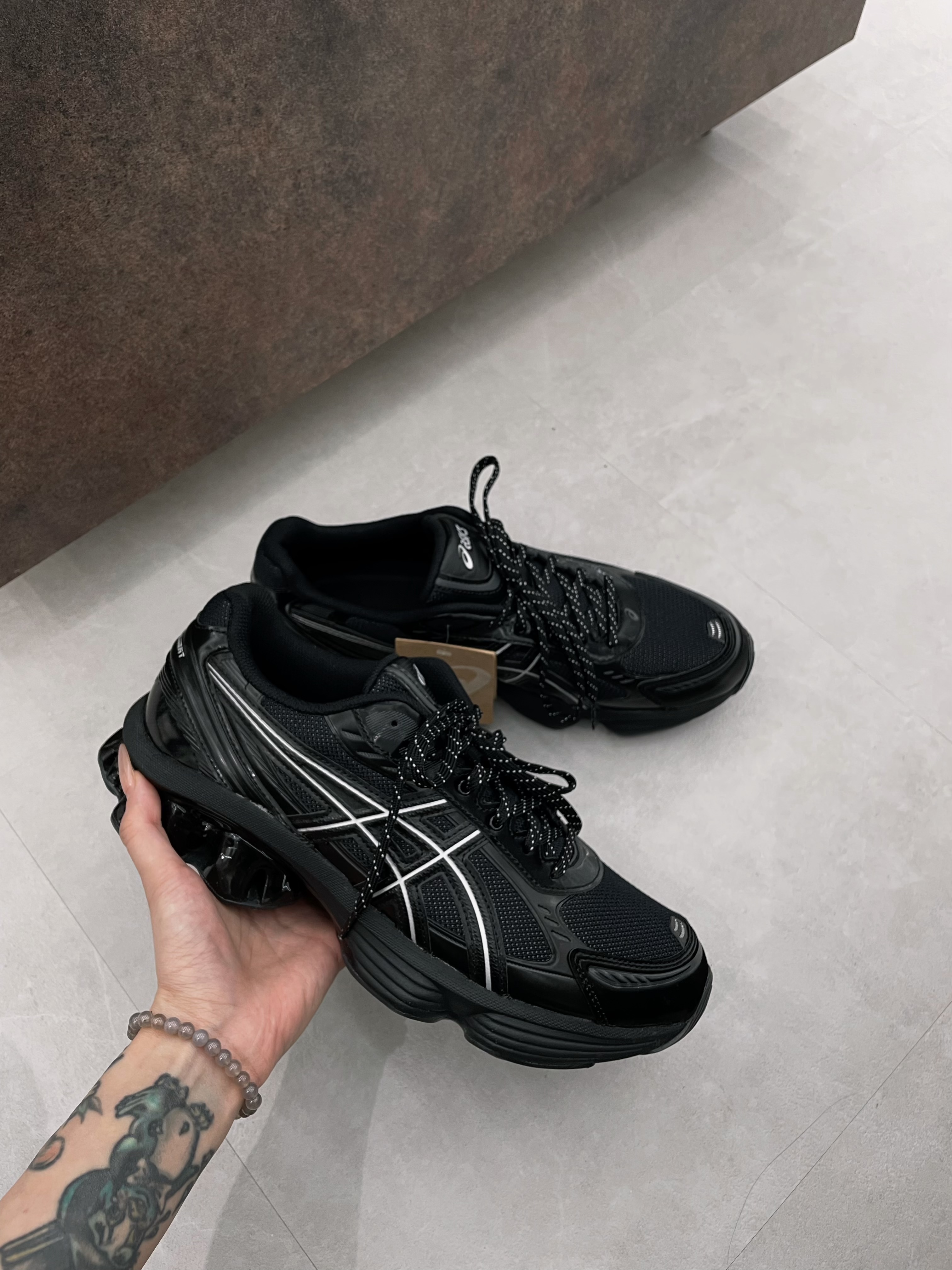 Asics GEL-KINETIC FLUENT 銀黑