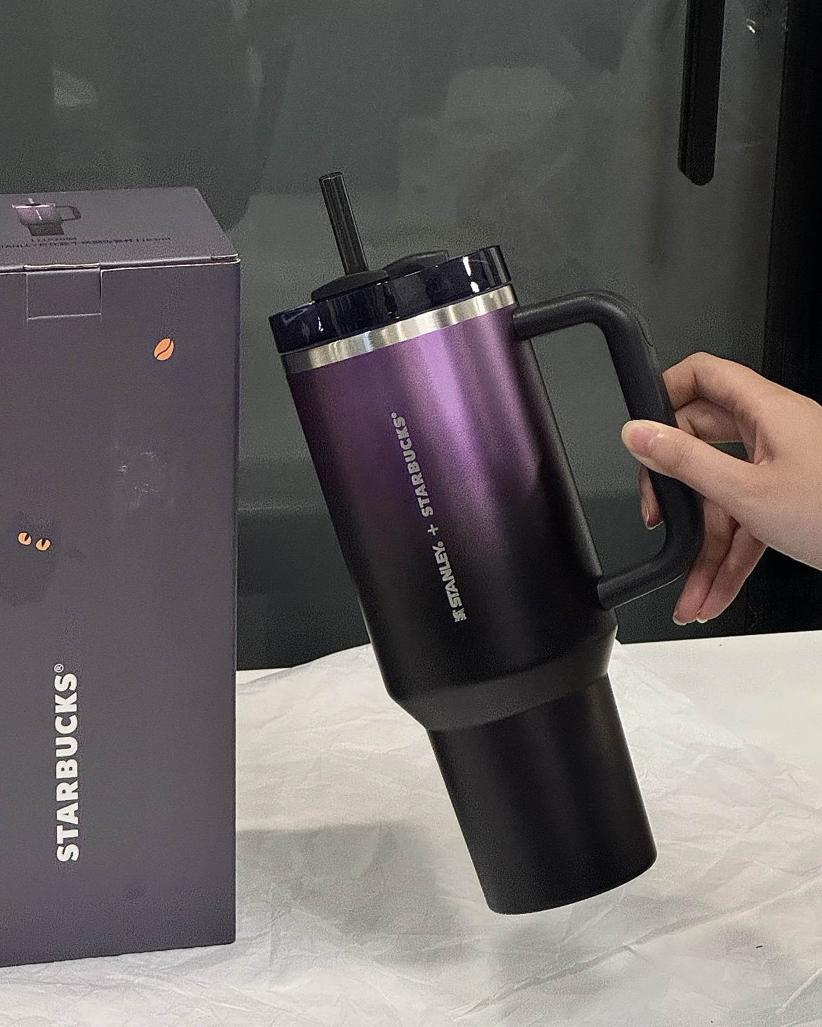 Starbucks x Stanley 星巴克 萬聖節限定 暗黑紫 漸層 吸管杯 大容量 保冰杯 雙飲杯 環保杯 1183ml