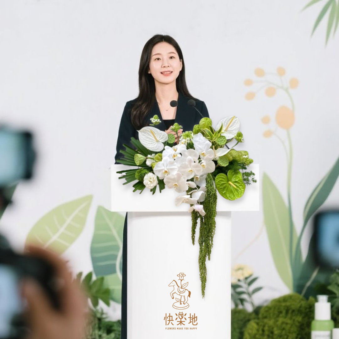 斐然 I 講桌花 I 司儀台花 AF251039