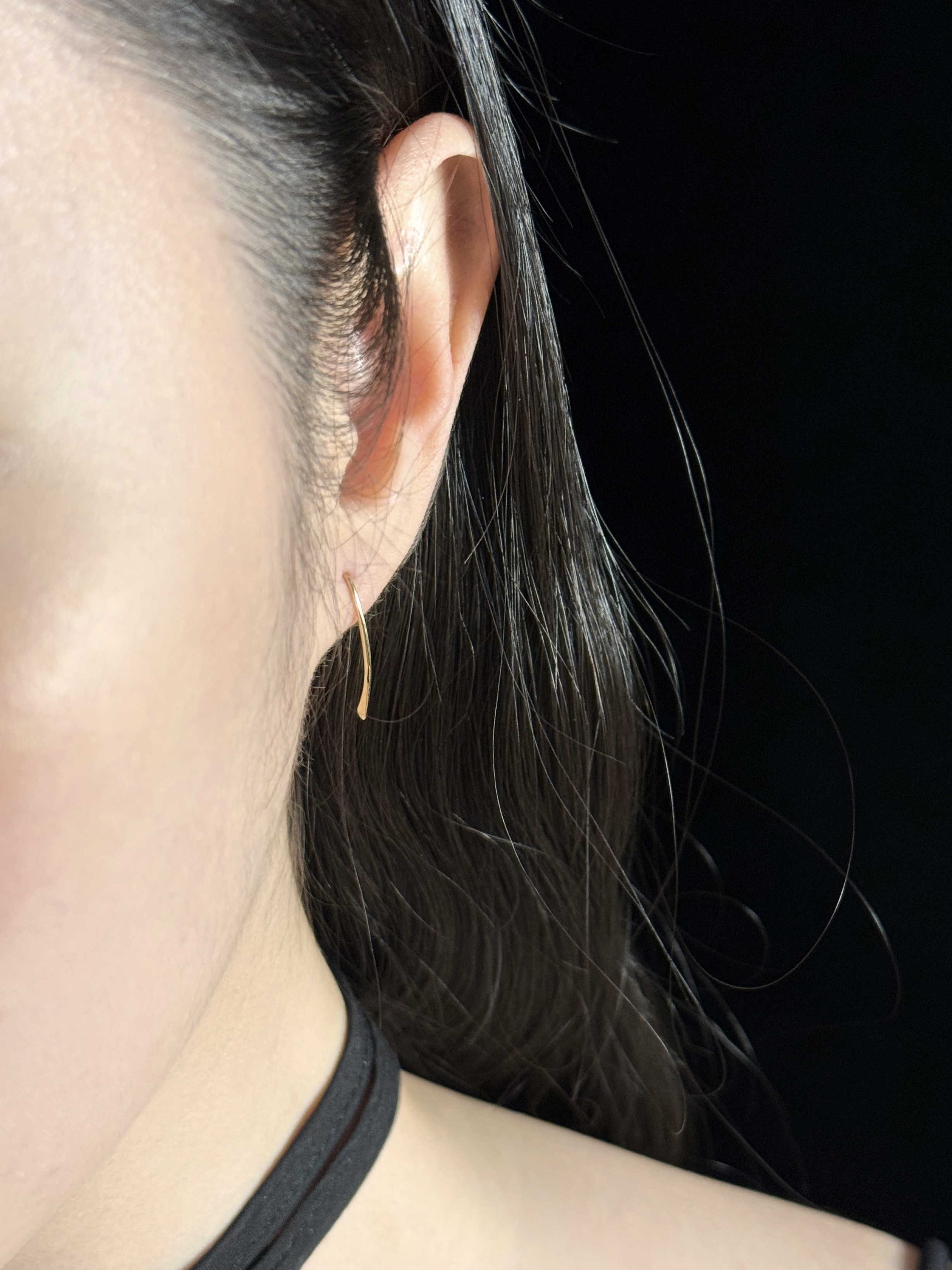 法式弧線敲拓耳環