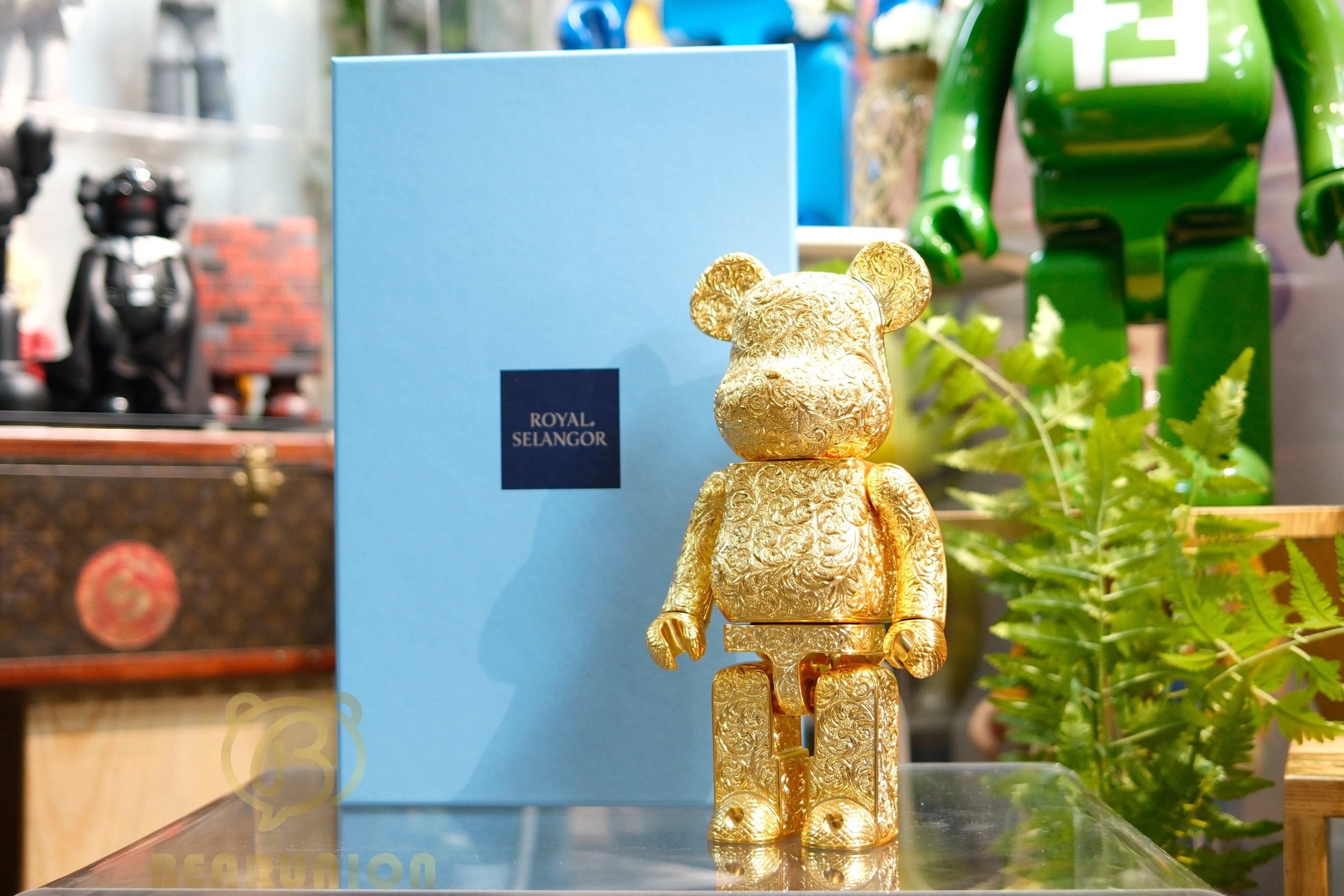 🥇現貨🥇Bearbrick 400% ROYAL SELANGORARABESQUE GOLDEN