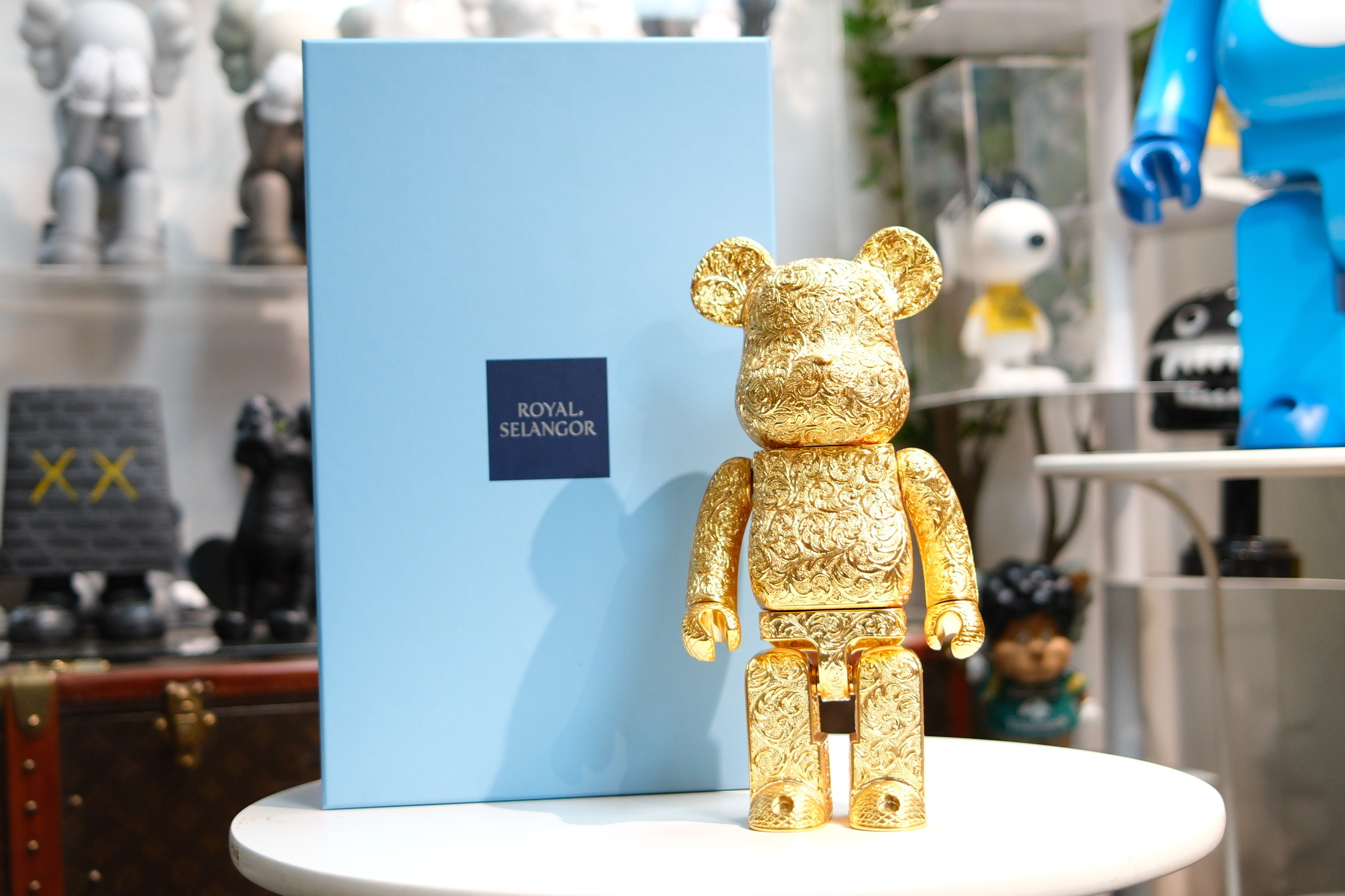 🥇現貨🥇Bearbrick 400% ROYAL SELANGORARABESQUE GOLDEN