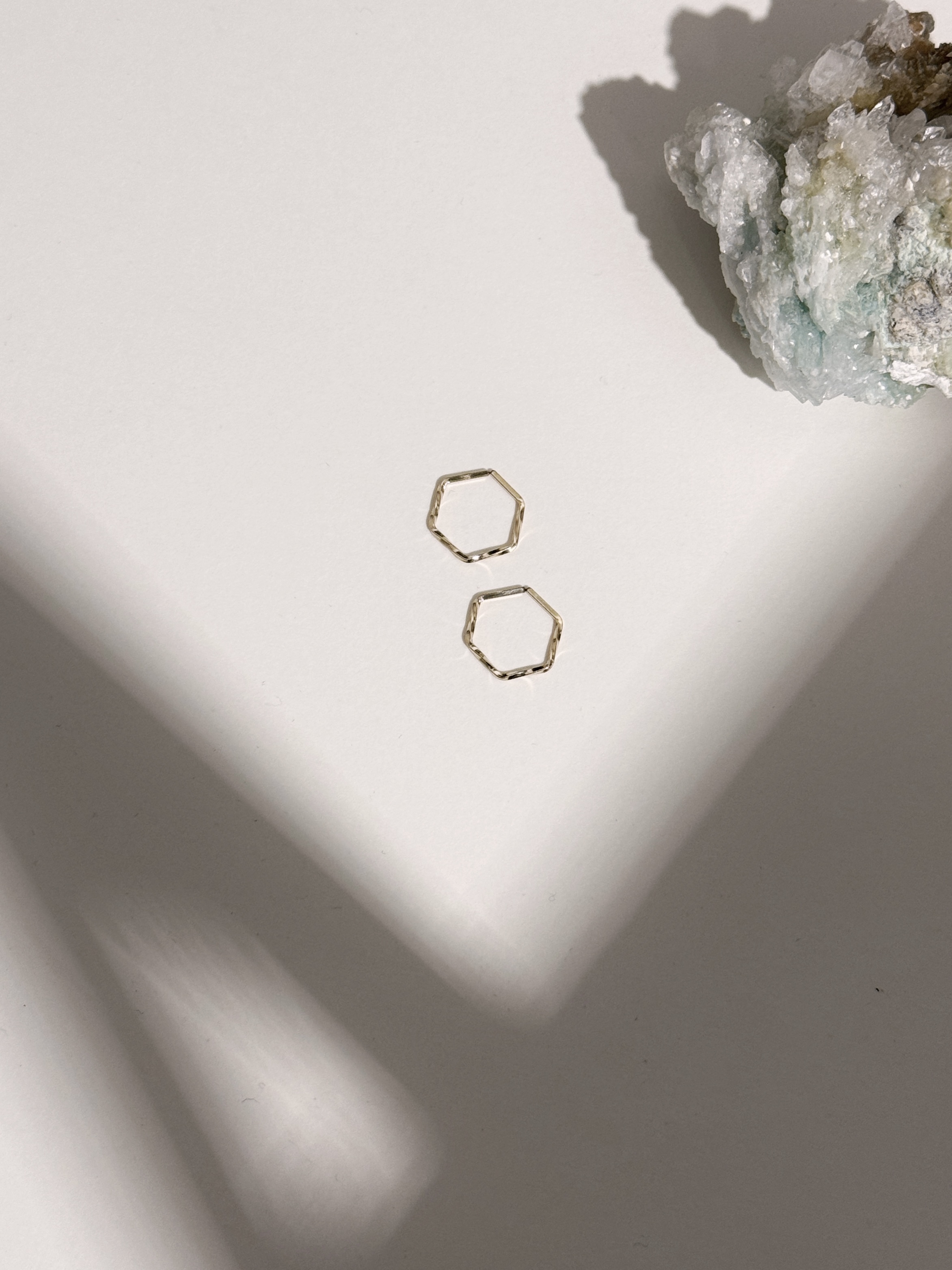 扭紋六邊形耳環