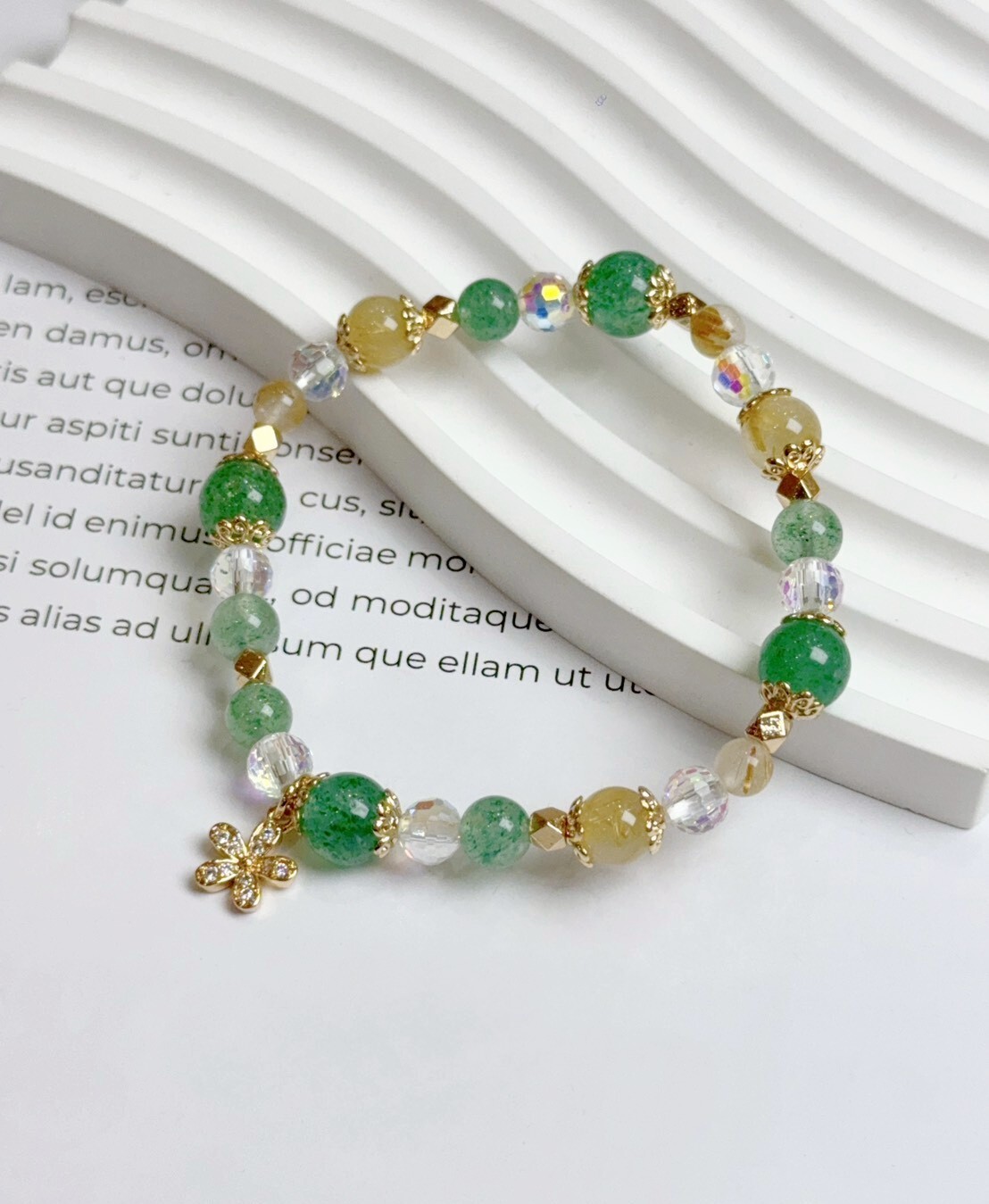 綠草莓晶/鈦晶水晶手鍊