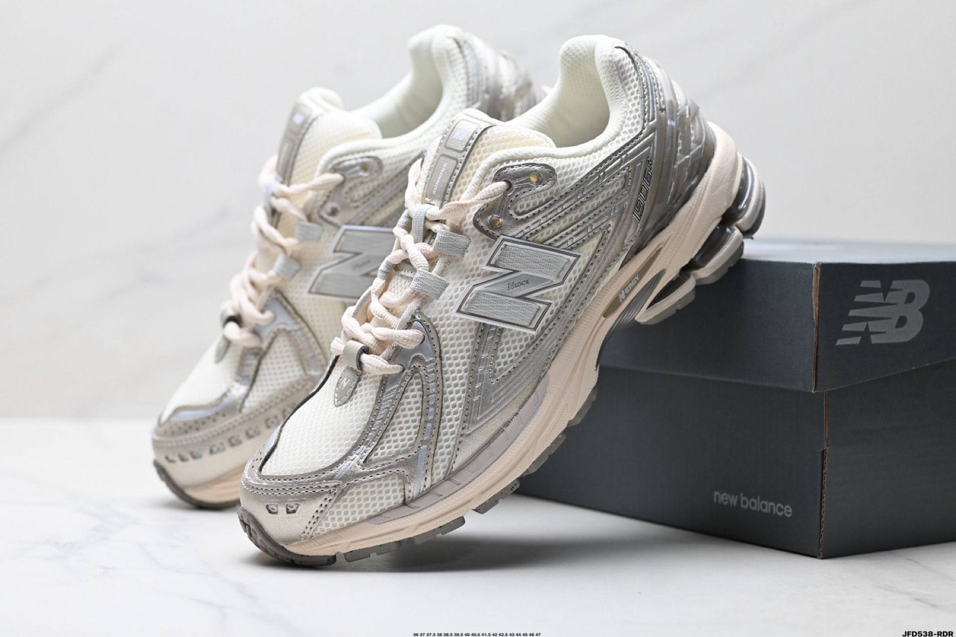 New Balance M1906系列 米色 復古單品寶藏老爹鞋款 復古元素疊加 質感超級棒