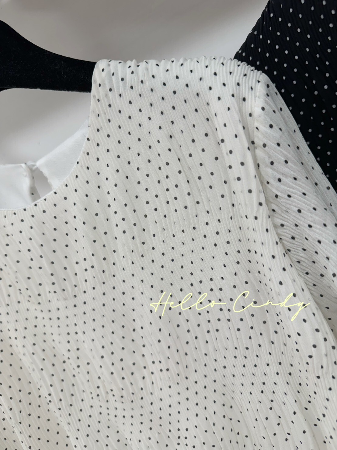 B10098 巴黎戀人水玉點點壓褶顯瘦感雪紡上衣