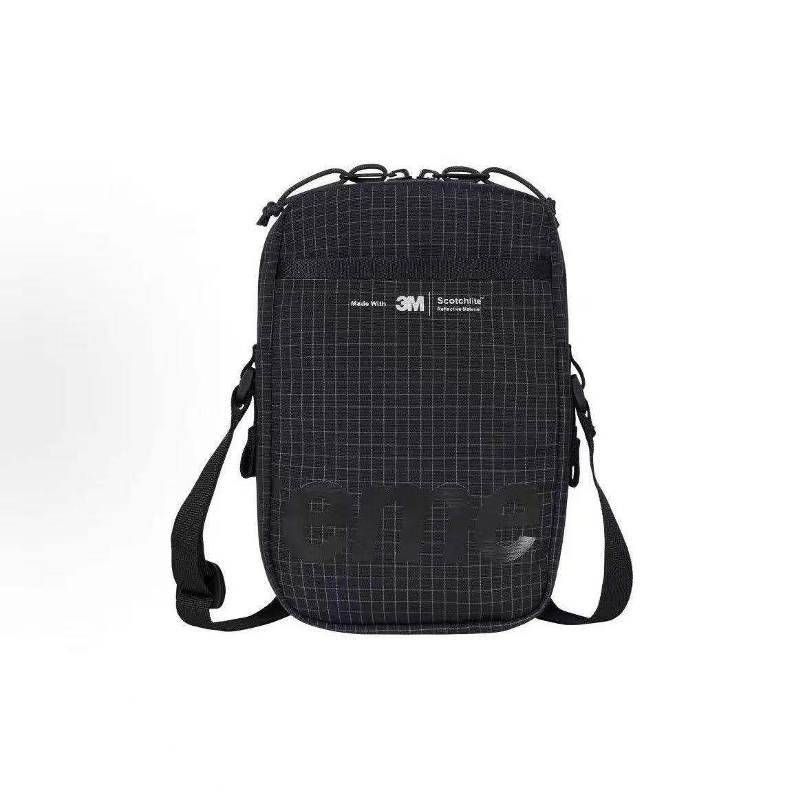 Supreme SS24 Week 1 Shoulder Bag 反光斜跨包