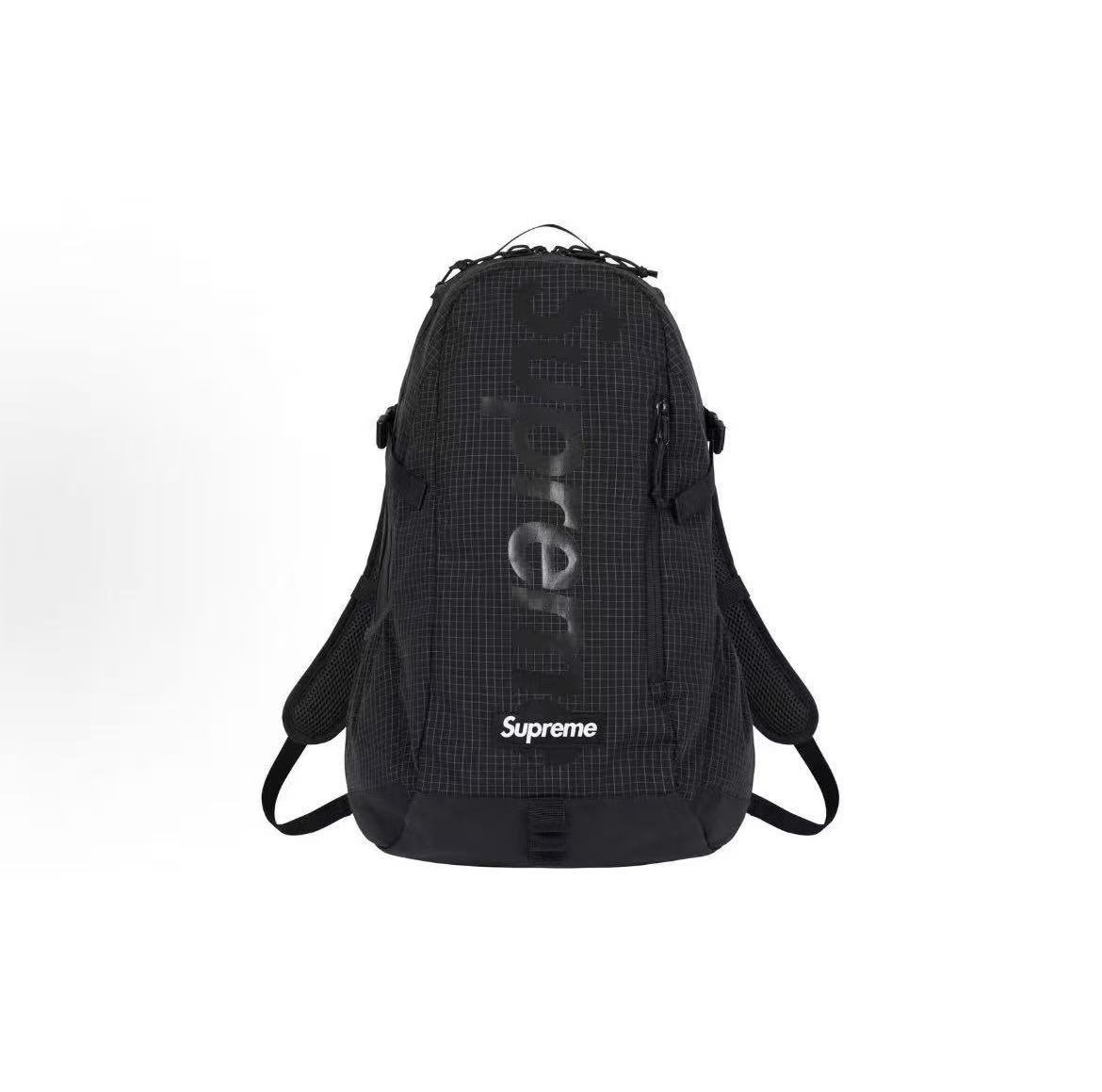 Supreme SS24 Week 1 Backpack 反光後背包