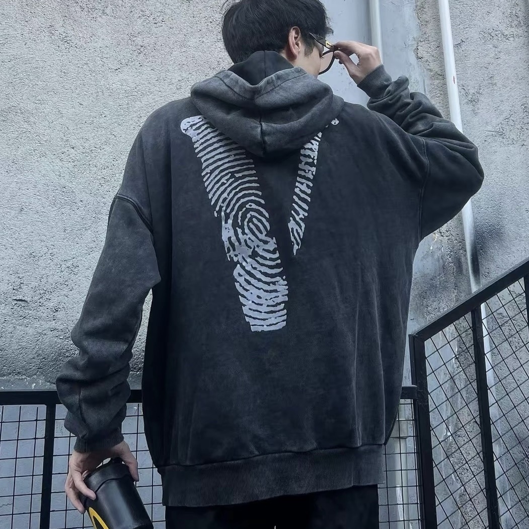VLone Finger Print Logo 'Washed Grey'  staple hoodie 復古水洗 仿舊 指紋 背後大V 連帽上衣 帽踢 帽Tee 兩色