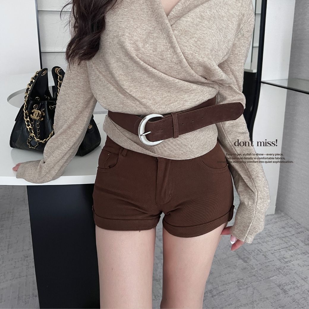 【穿搭神褲】DOMISS麂皮短褲+小腰帶 短褲 包臀短褲 褲子女生(現貨)