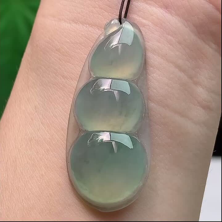 翡翠冰種熒光福豆,天然翡翠A玉, 緬甸玉, Jade, Jadeite
