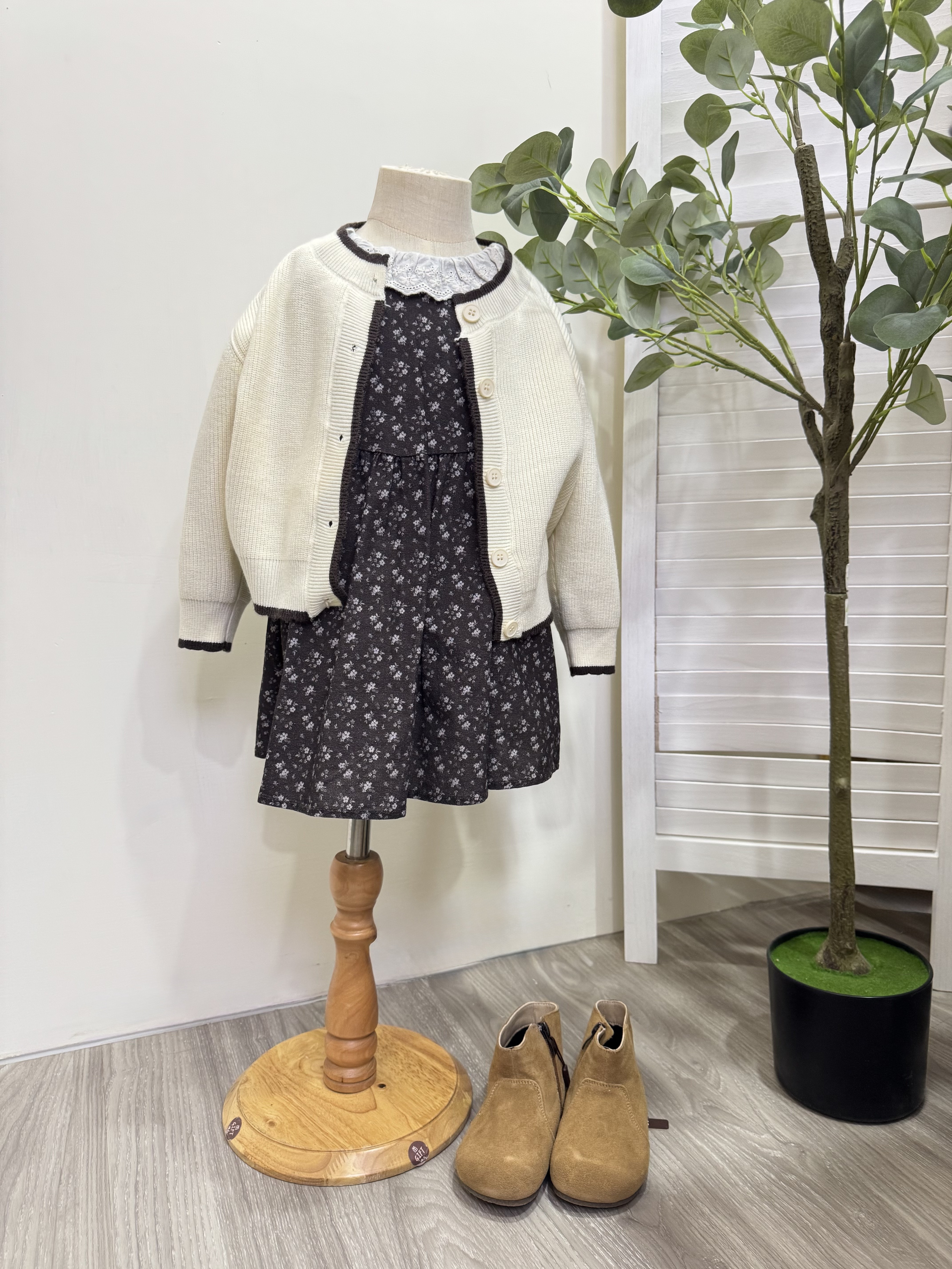 2518花花洋裝＋針織外套c49