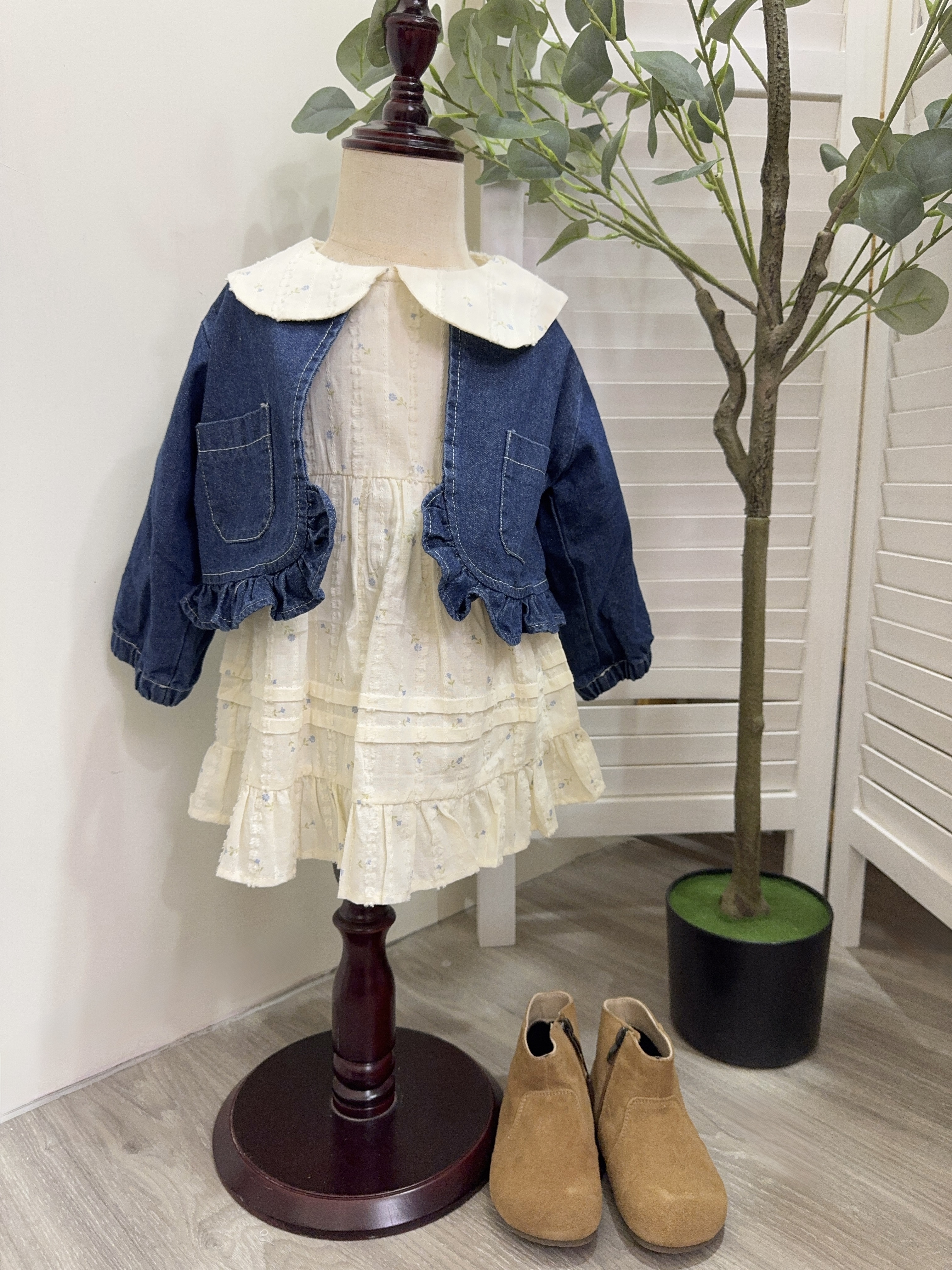 1678花花氣質洋裝＋短版牛仔荷葉邊套裝c50