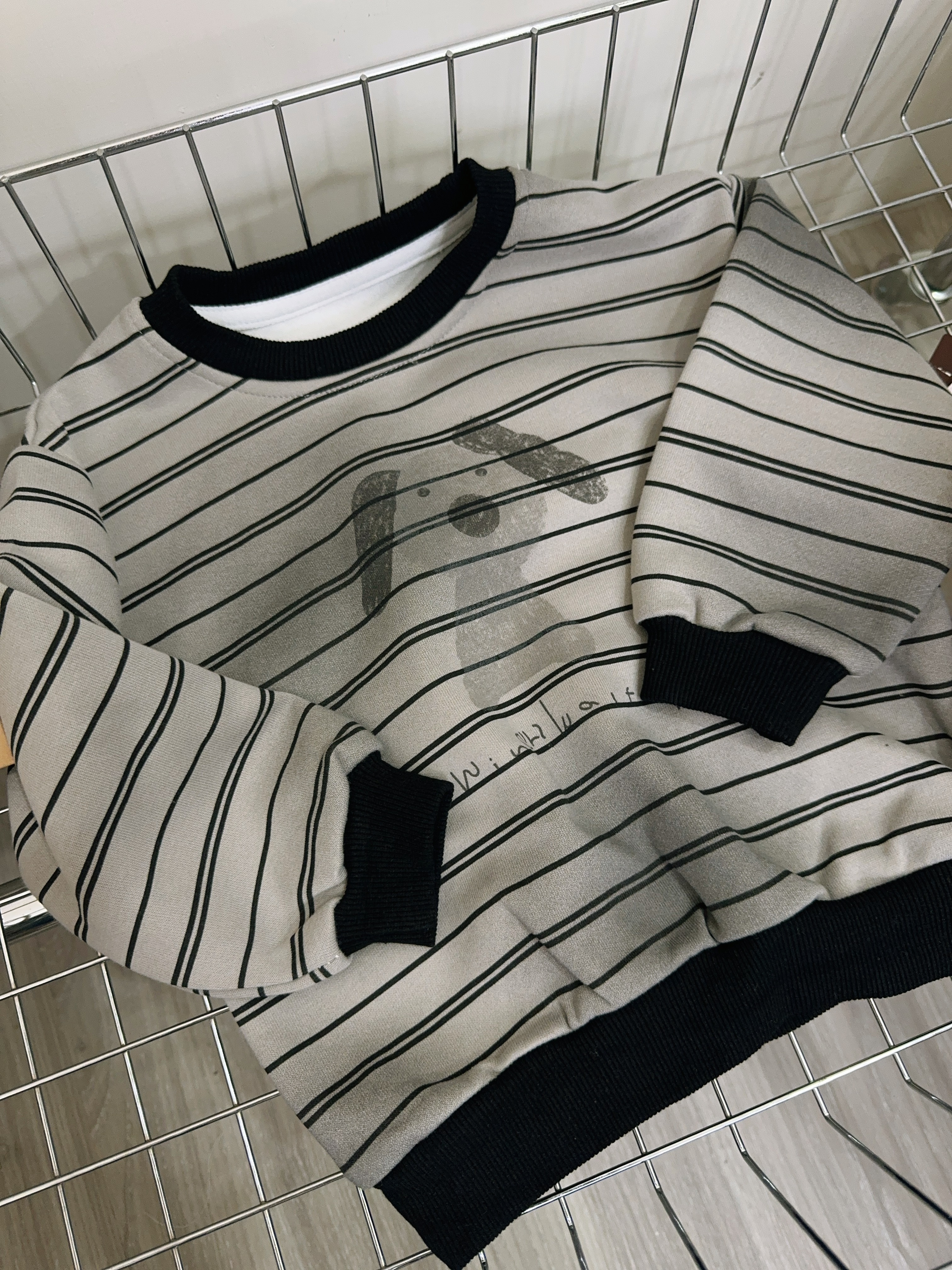 XT6662條紋暈染條紋狗狗上衣c51