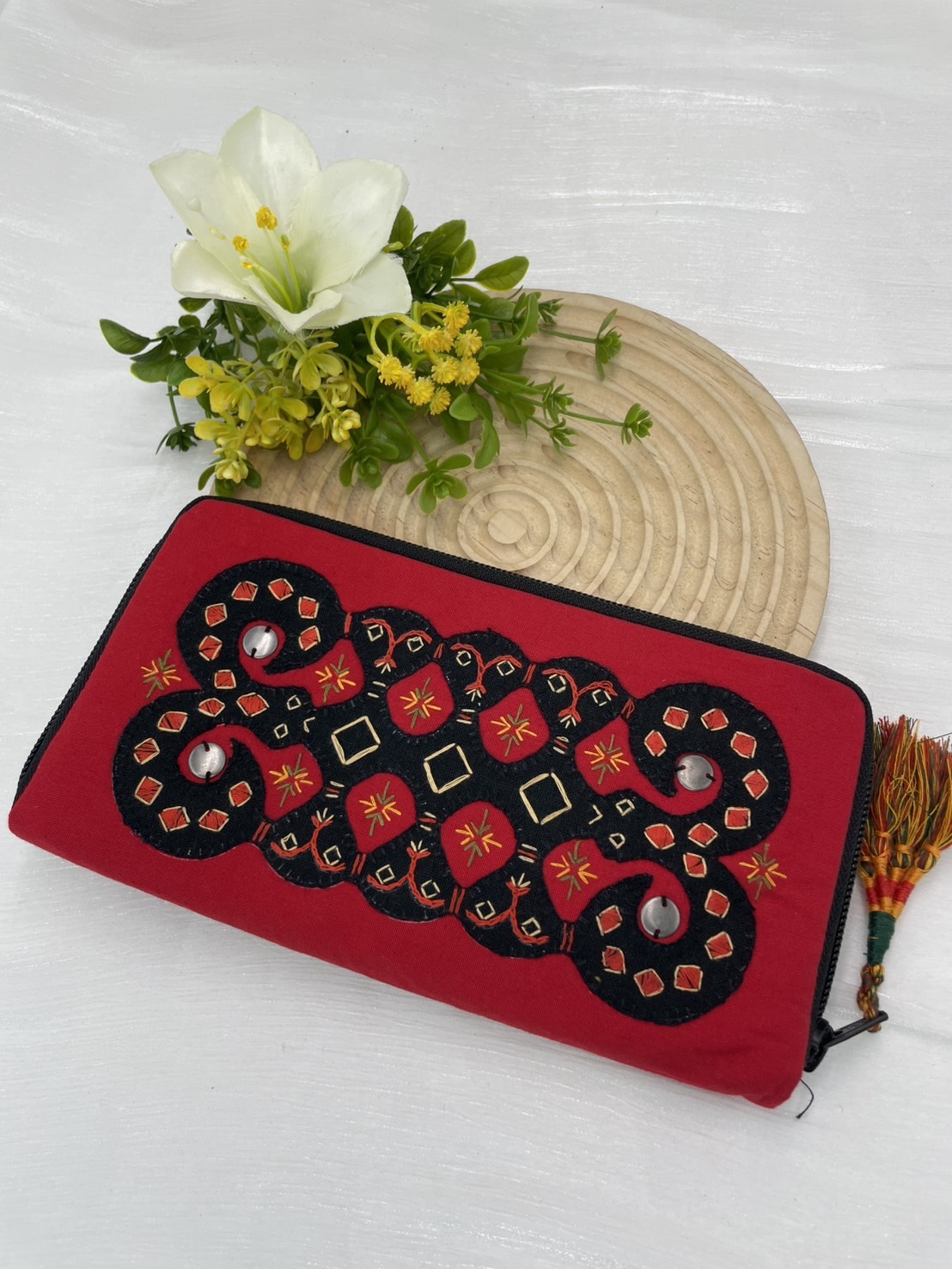 No.11黑底刺繡長夾長22cm深12cm