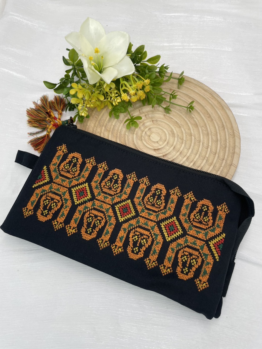 No.9刺繡圖騰手提包長22cm寬14cm