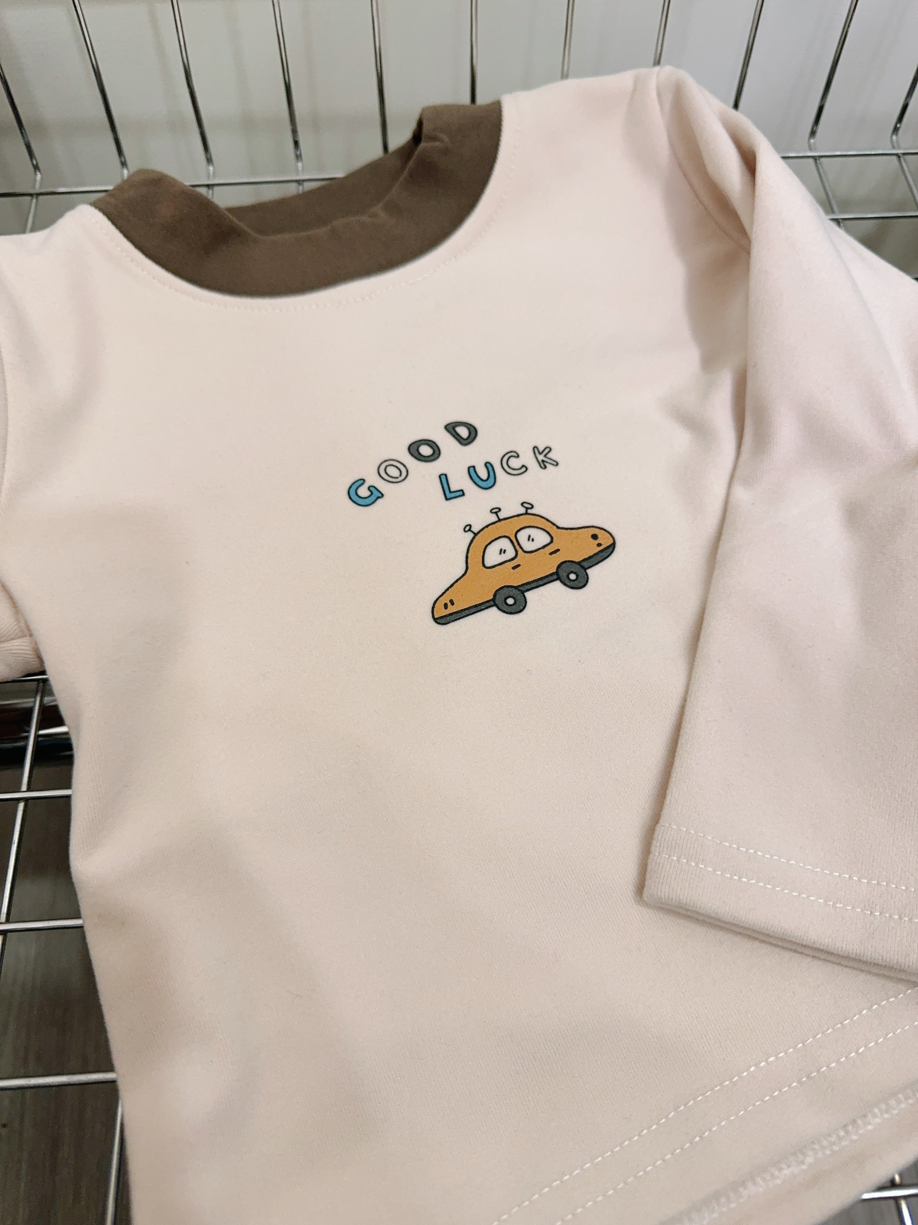 8026-3/8013-3小車車磨毛上衣c57