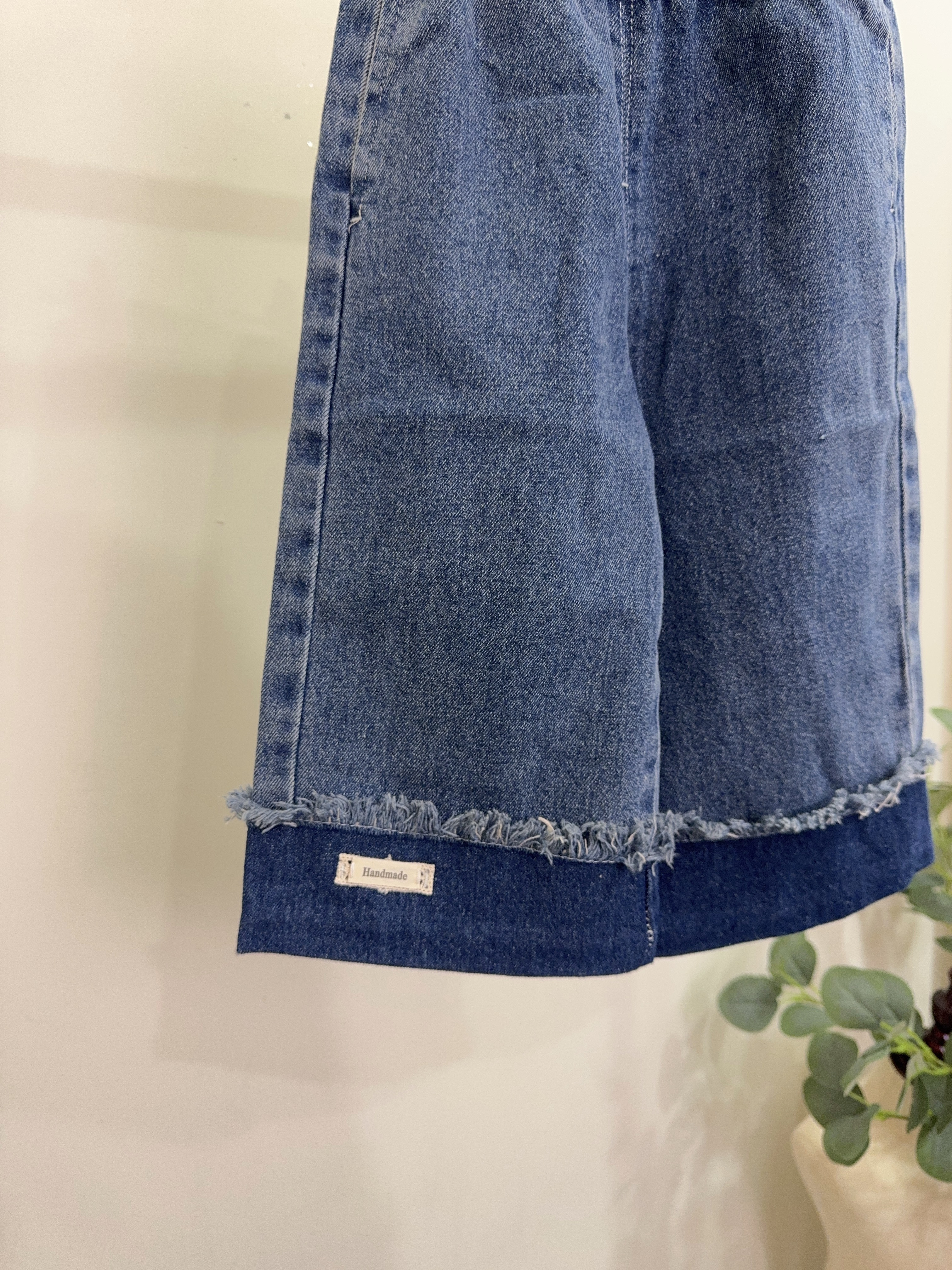 89375反摺抽鬚牛仔褲c59