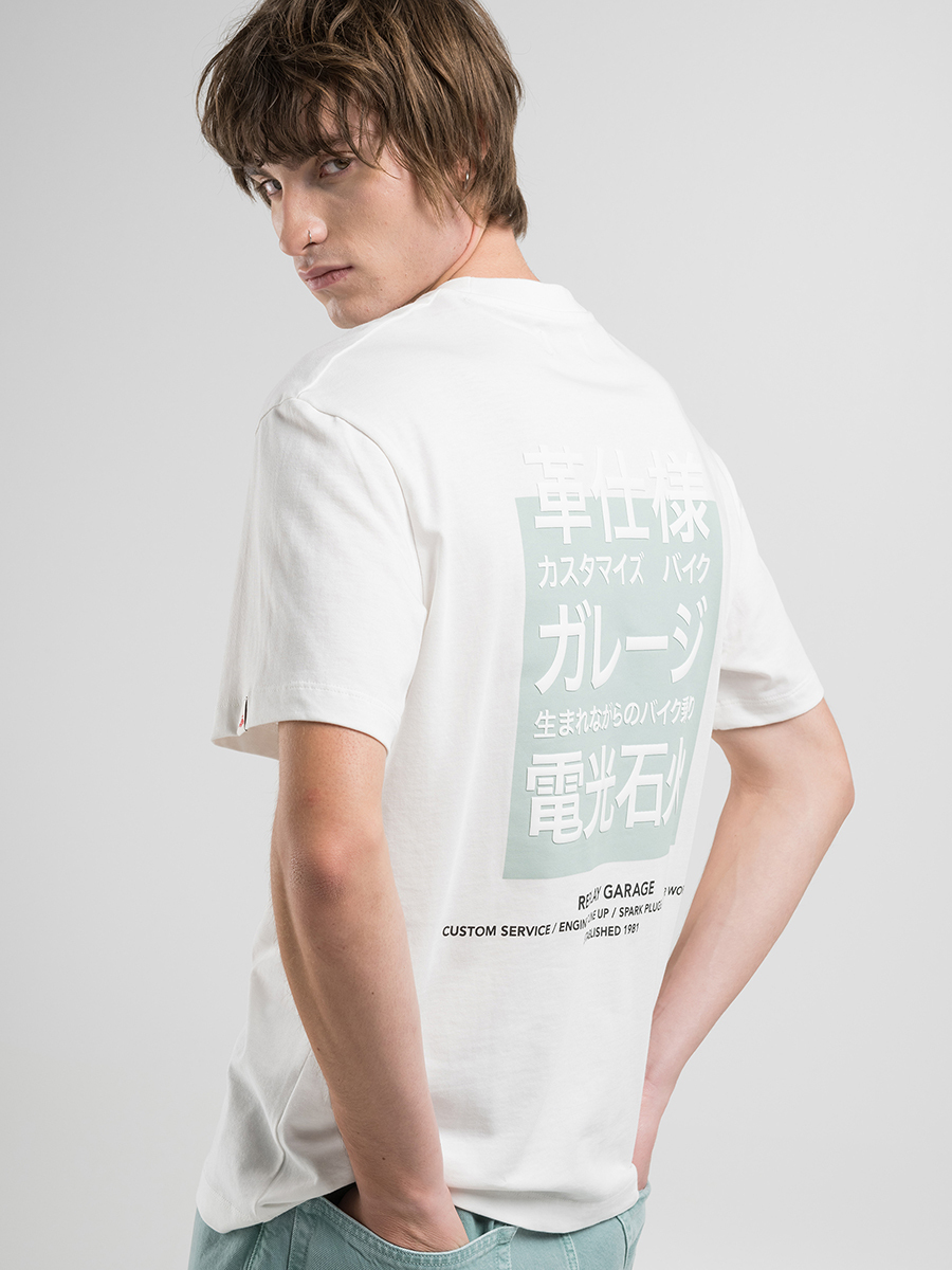 白色寬鬆版印花T-shirt