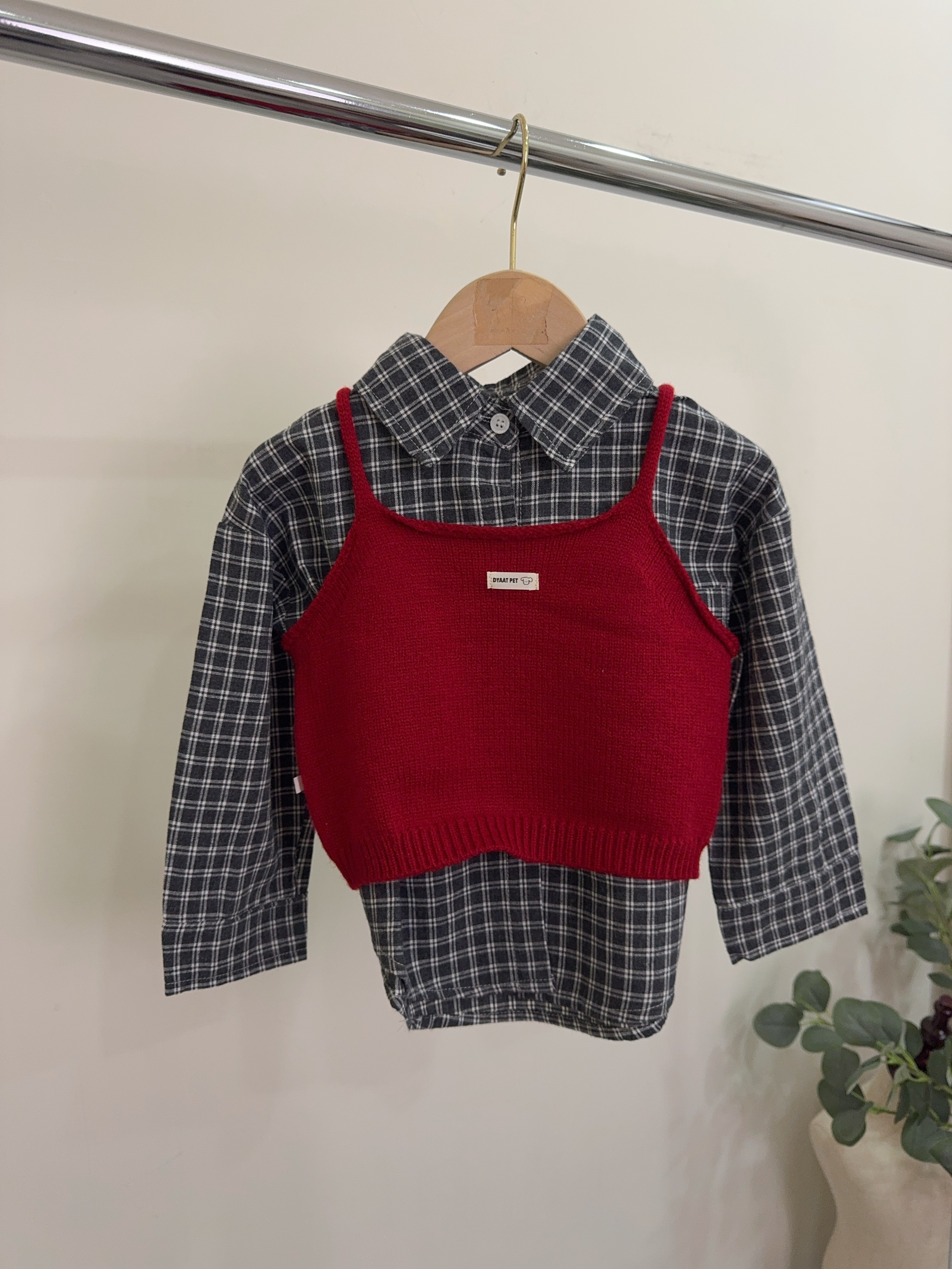 Q066兩件式格子針織背心＋襯衫c74