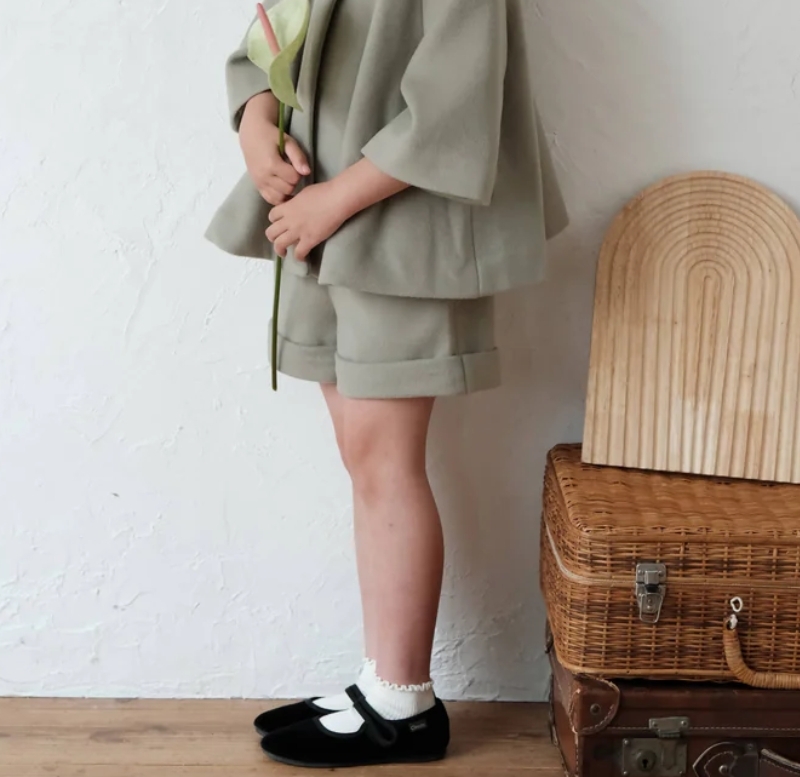 mes kids des fleurs 下襬反褶短褲 Wool shorts - green