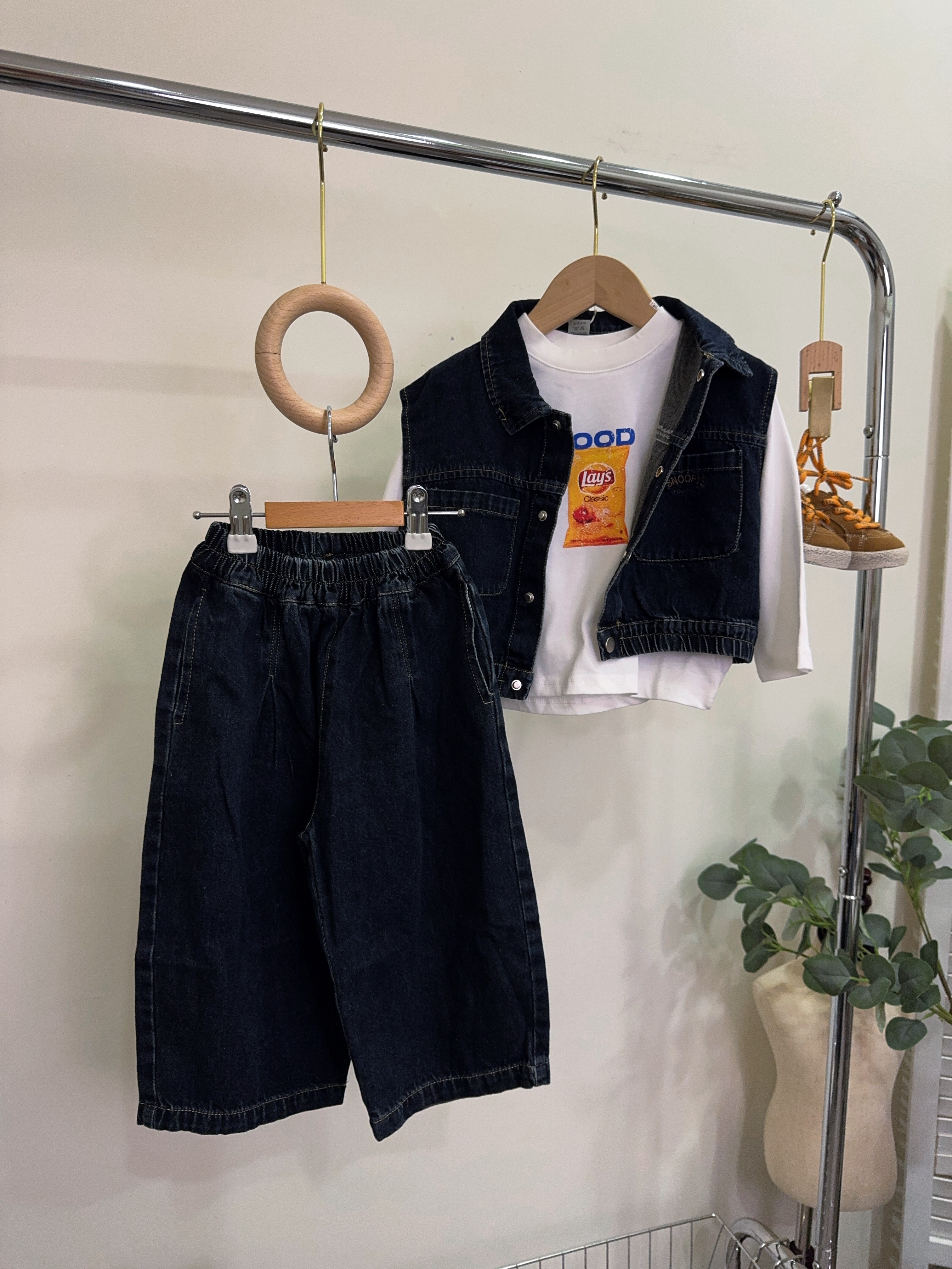 M25213洋芋片牛仔套裝c75