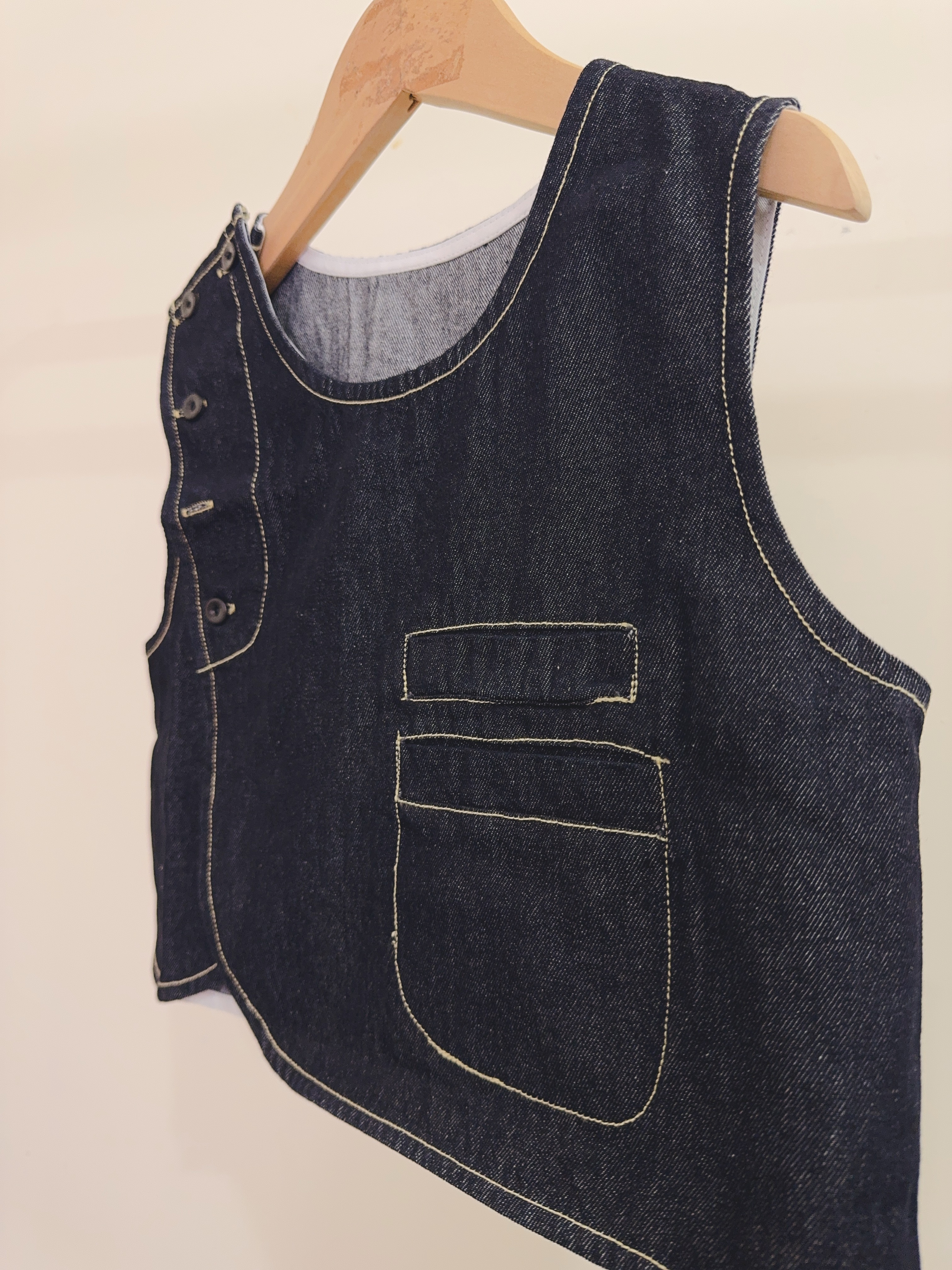 186292造型背心c81