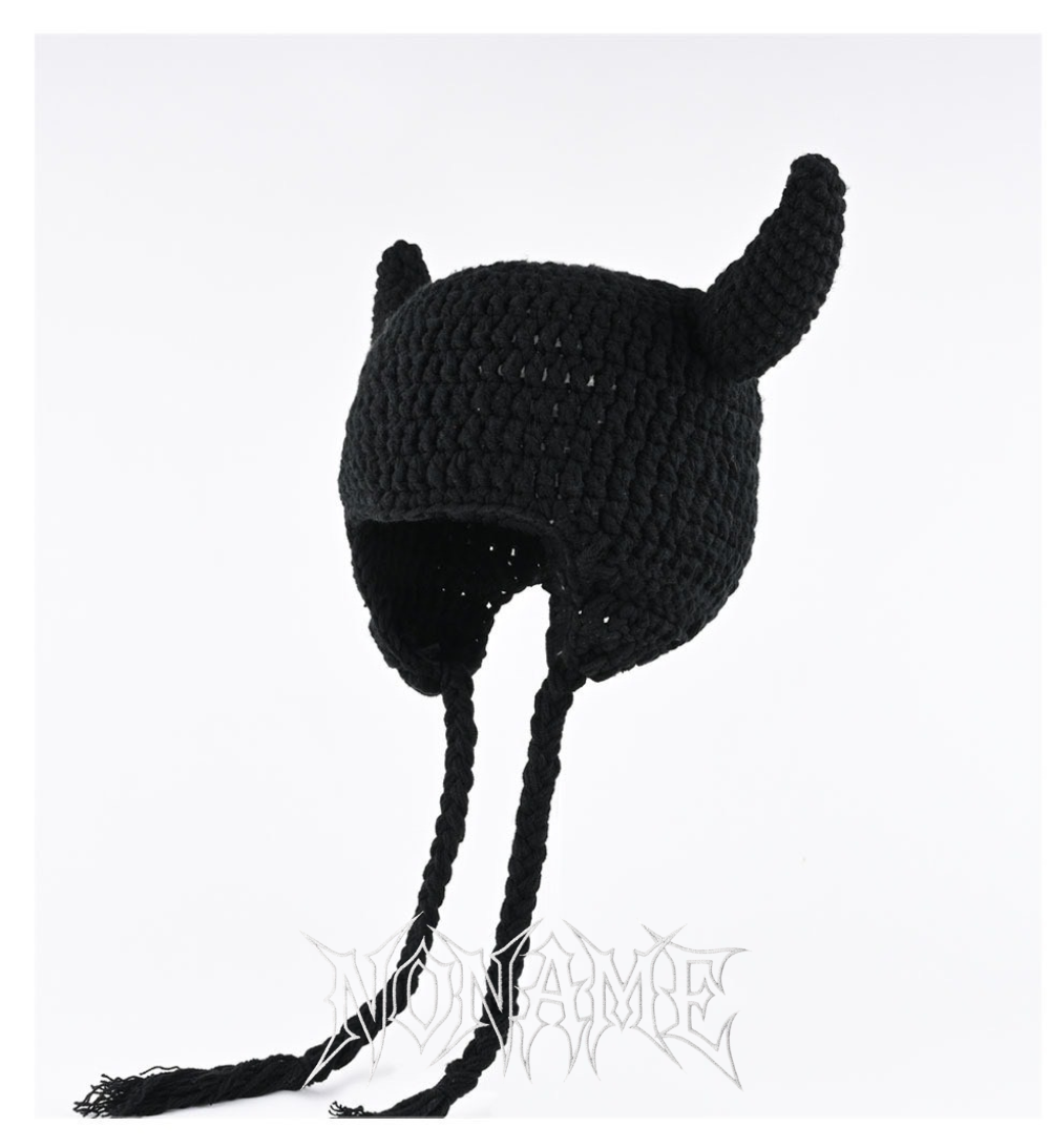 惡魔角針織帽