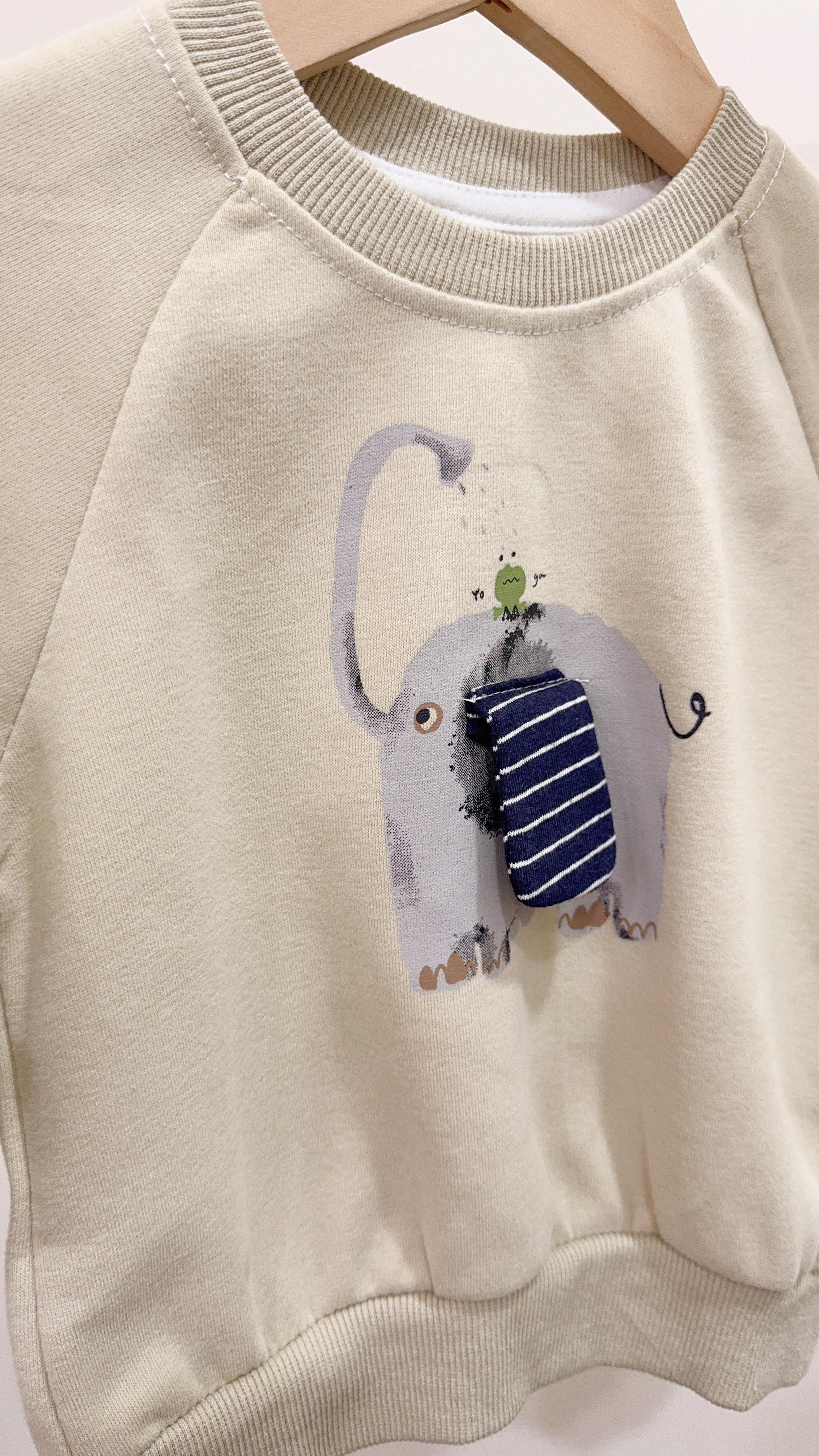 721立體耳朵大象上衣c82