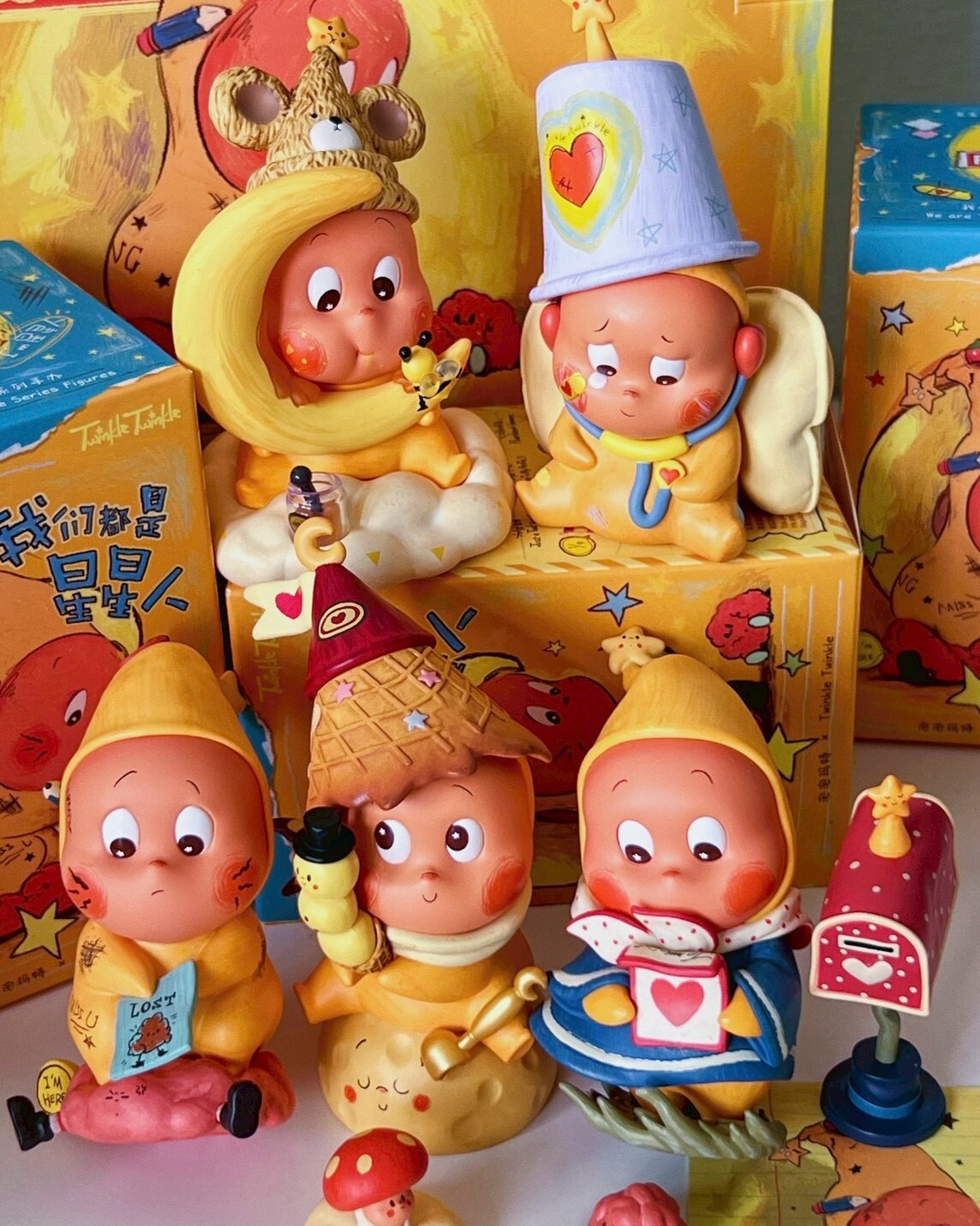 <官方正版>POPMART 泡泡瑪特 TWINKLE TWINKLE 我們都是星星人系列 盲盒 公仔 擺件