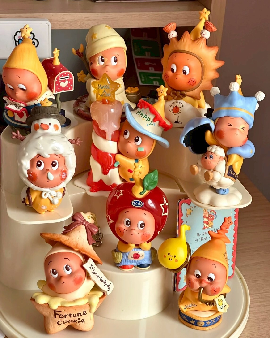 <官方正版>POPMART 泡泡瑪特 TWINKLE TWINKLE 來自星星的禮物系列 盲盒 星星人 聖誕節 公仔 擺件