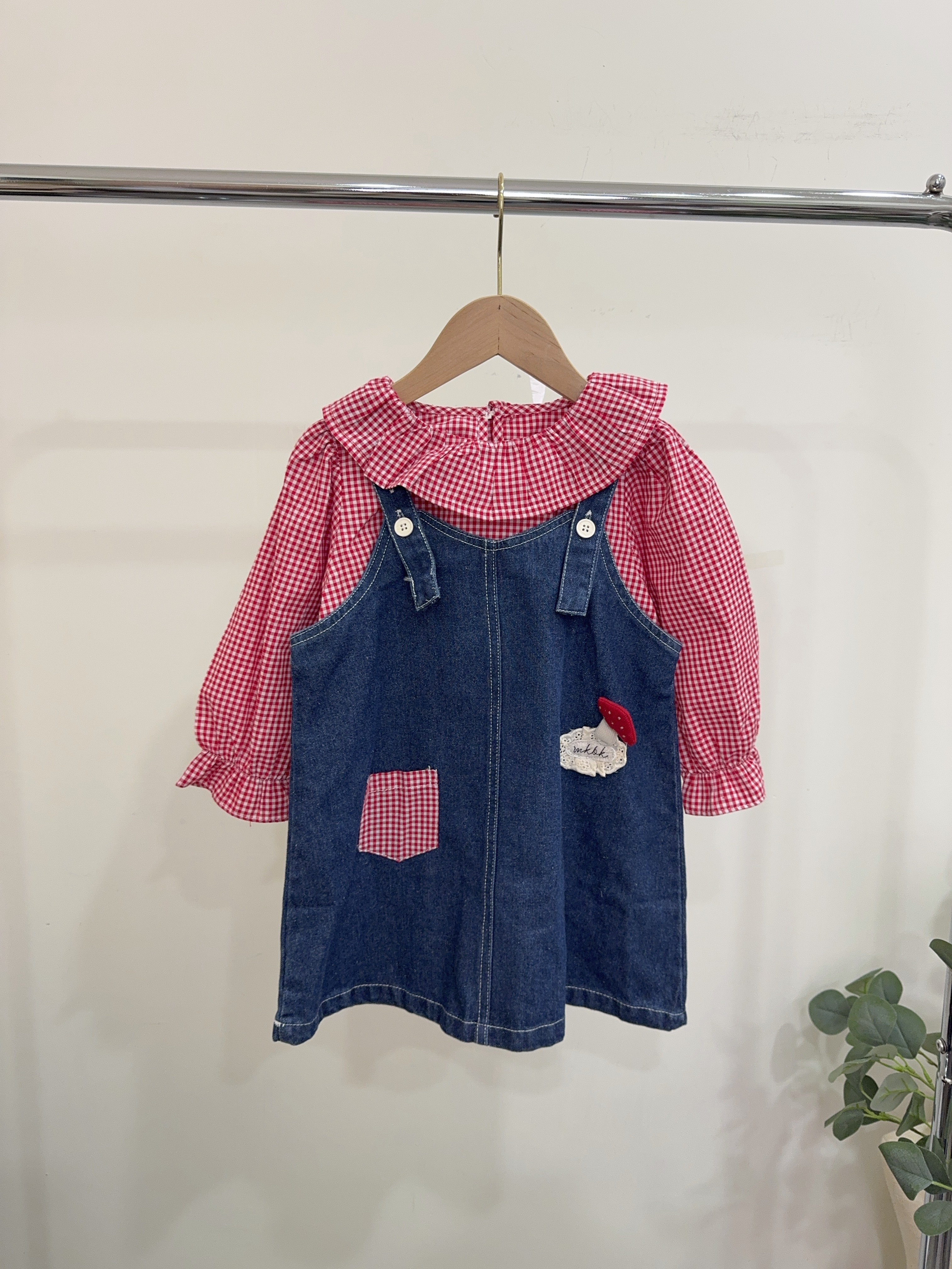 9579紅格牛仔裙c87