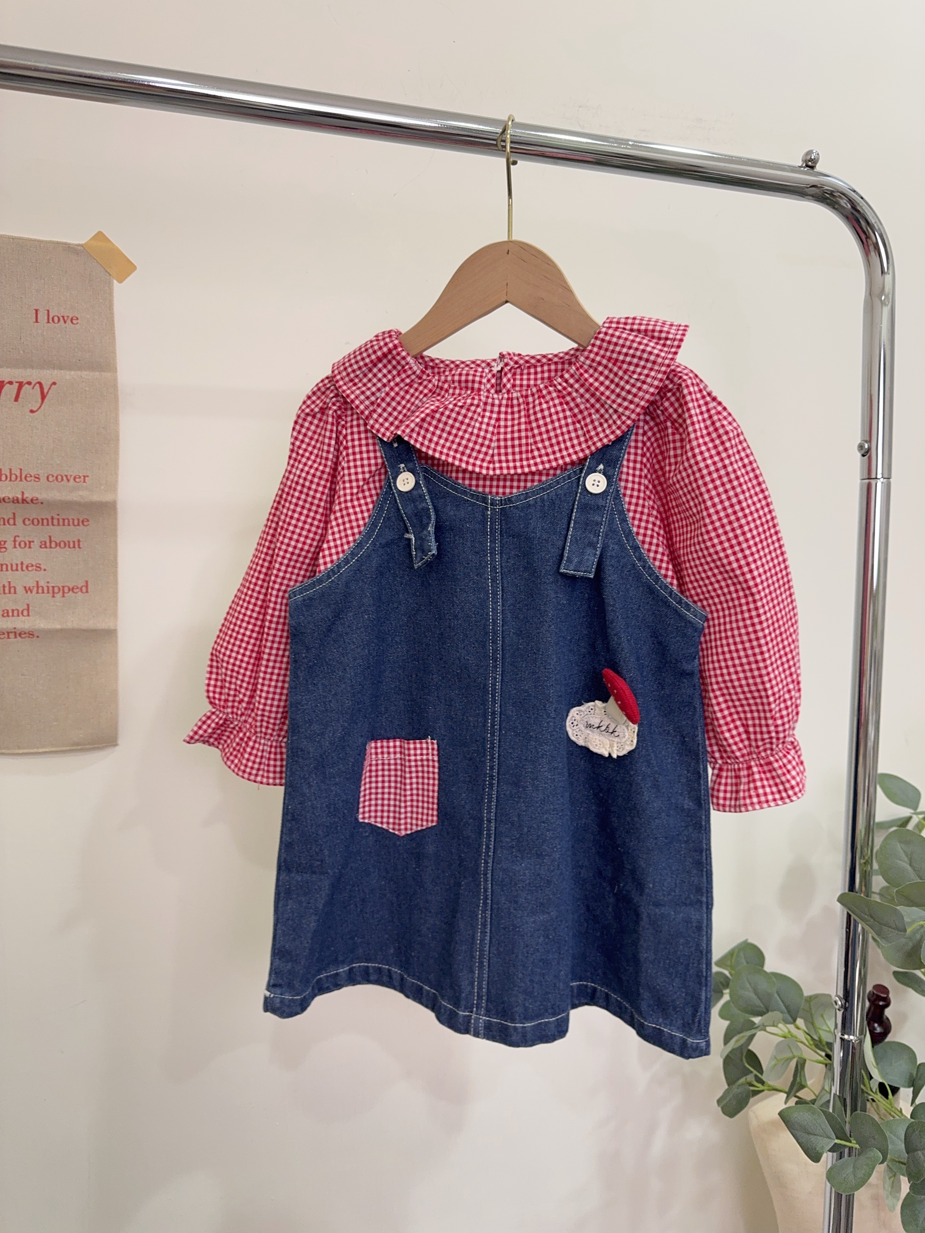 9579紅格牛仔裙c87