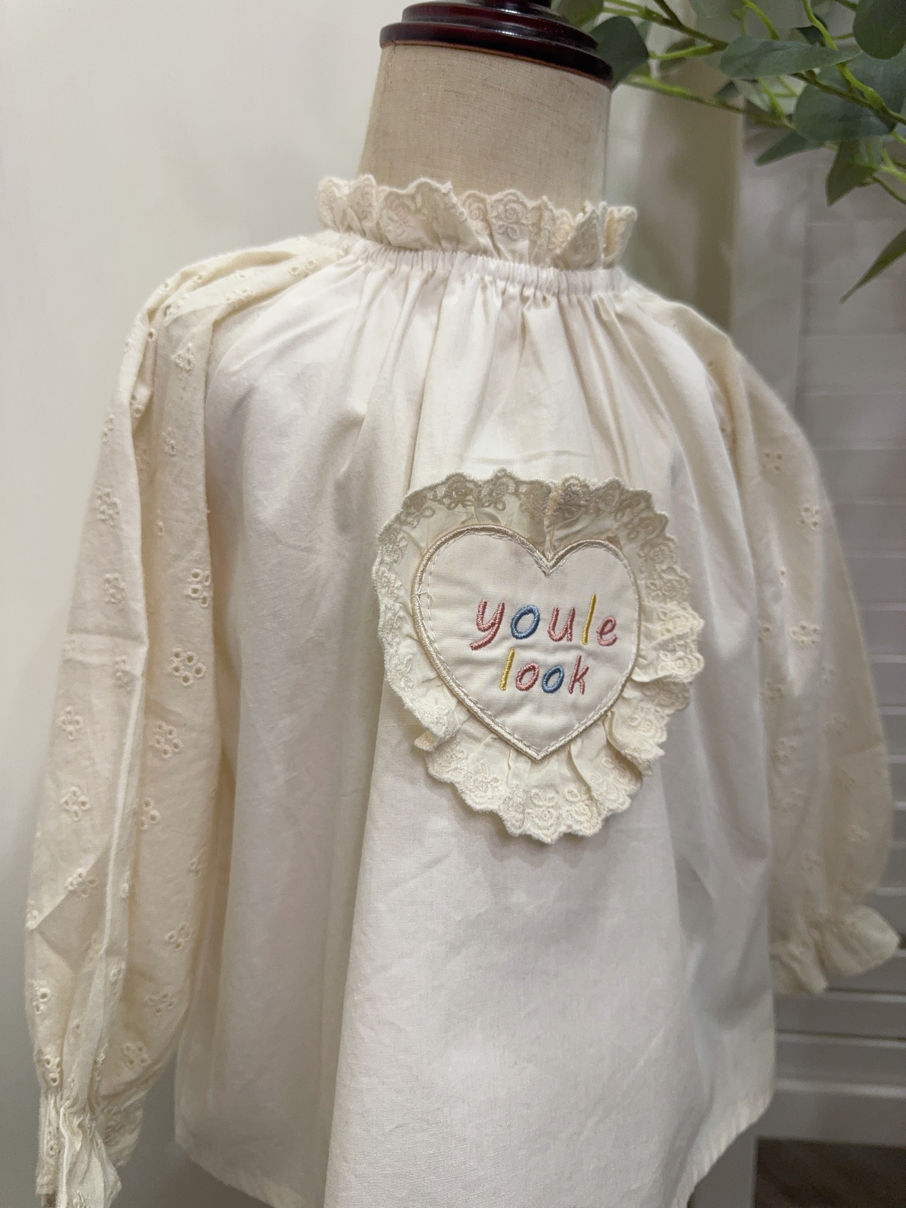 8621愛心蕾絲上衣c89