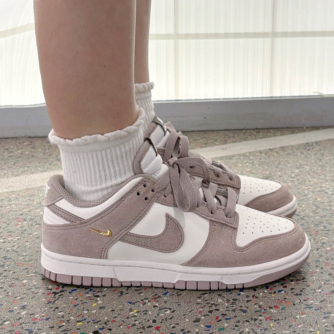 NIKE DUNK 麂皮 豆沙粉 螺絲紋 勾勾
